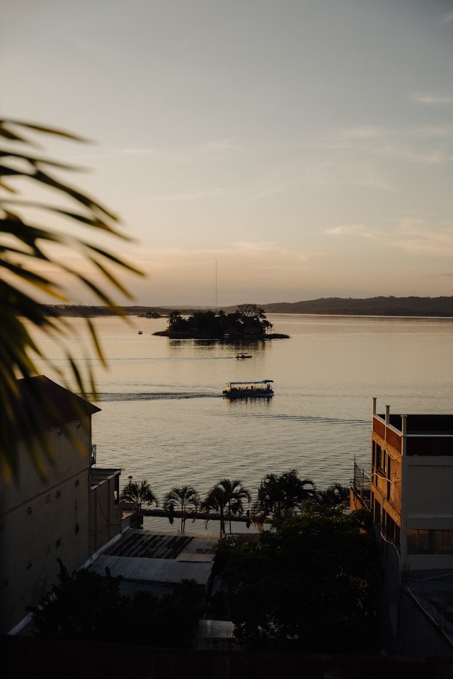 flores island.jpg