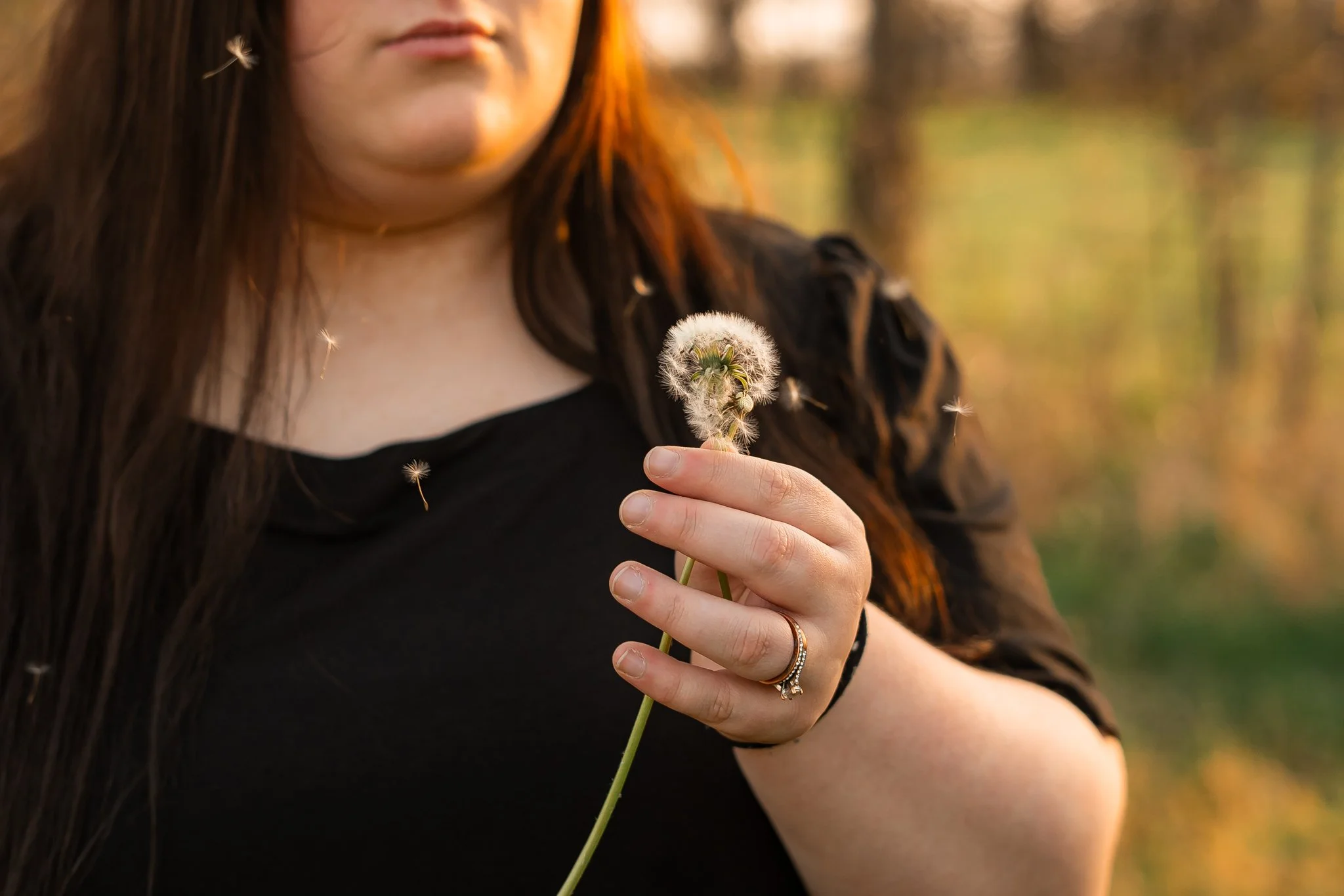  East Prairie Senior Portrait Session. Senior Photographer near Cape Girardeau Missouri. Golden Hour session with pond. Hobbies including four wheelers, fishing and drawing. Senior Session in Nature. Plus Sized Senior Portrait ideas. Poses for plus s
