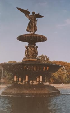 fountain at central park.png
