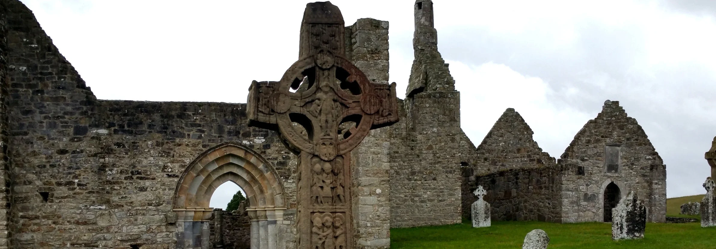 page-banner---clonmacnoise.jpg