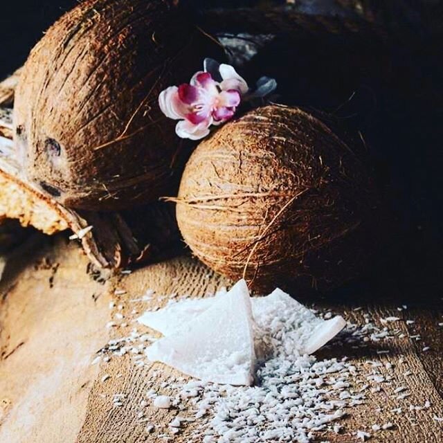 We love coconuts 🥥 🌴 #coconut #tasty #tastyfood #food #nuts #kokos #jedzenie #instafood #foodphotography #foodlover #coco #coconutflour #foodie #driedfruit #seeds