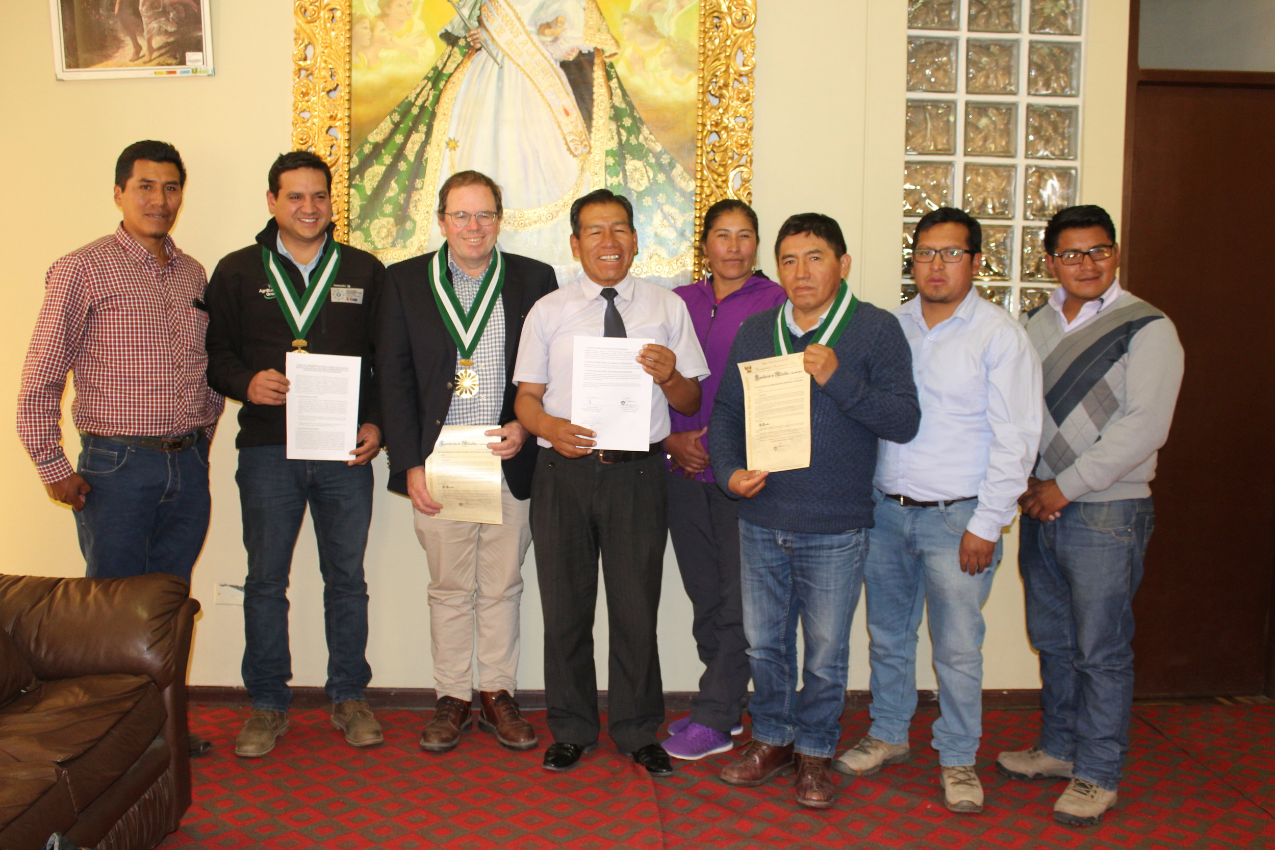 Renzo Cuadros (RC-Puno), Jon Manhire (Director, TAG) and Cesar Pinares (International Coordinator) after signing MOU with the Provincial Municipality of Ayaviri, Puno