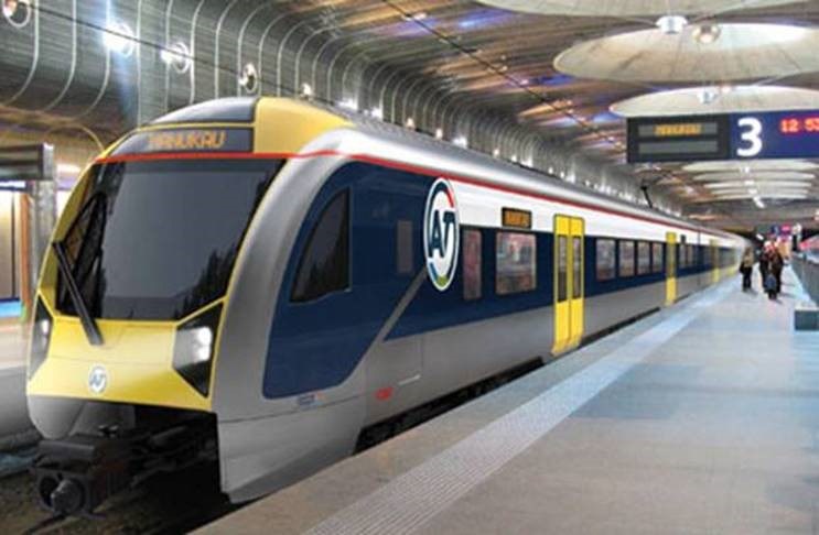 Auckland Train.jpg