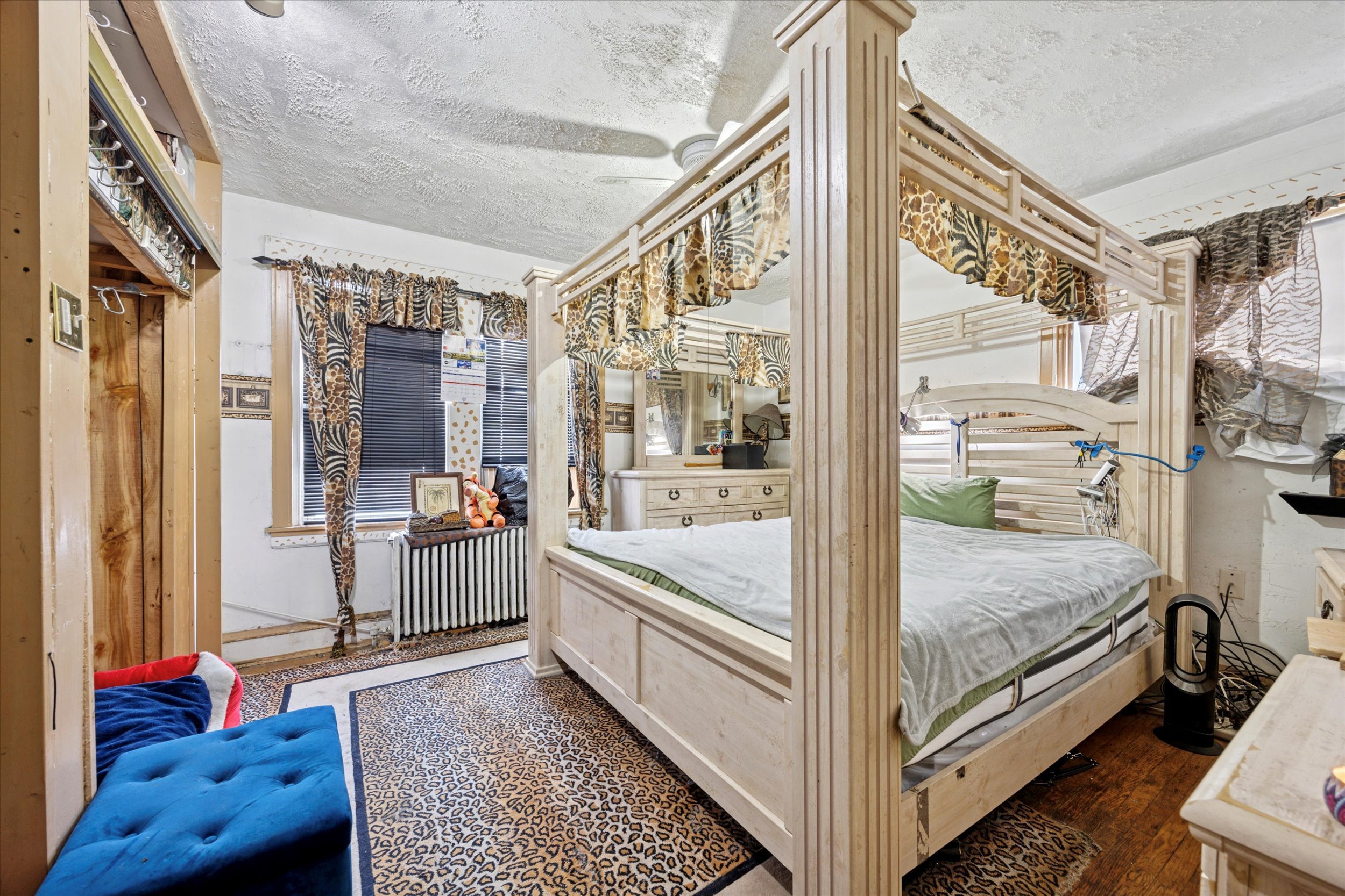 06-1022 Bullock Ave_06.jpg
