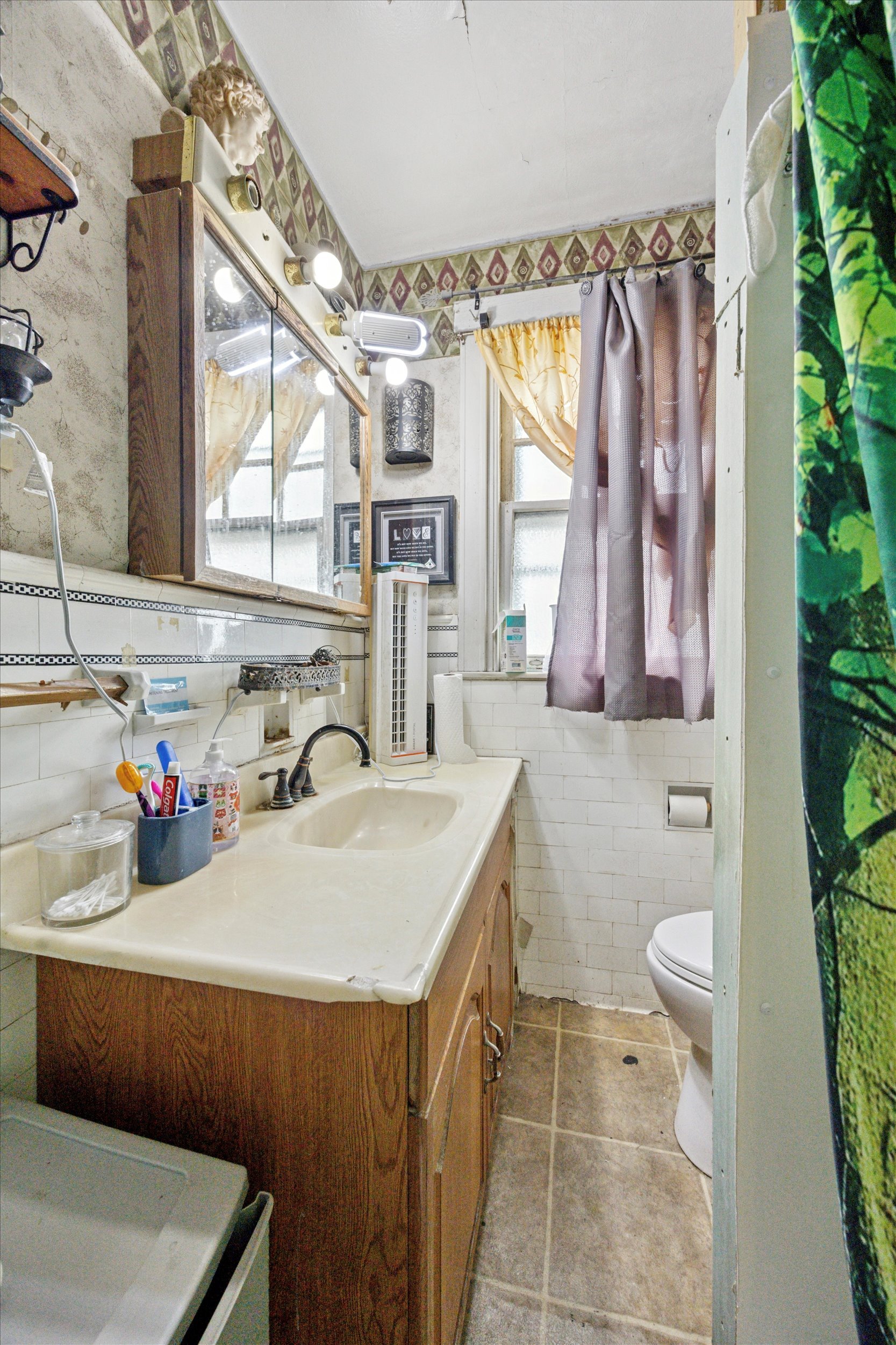 02-1022 Bullock Ave_02.jpg