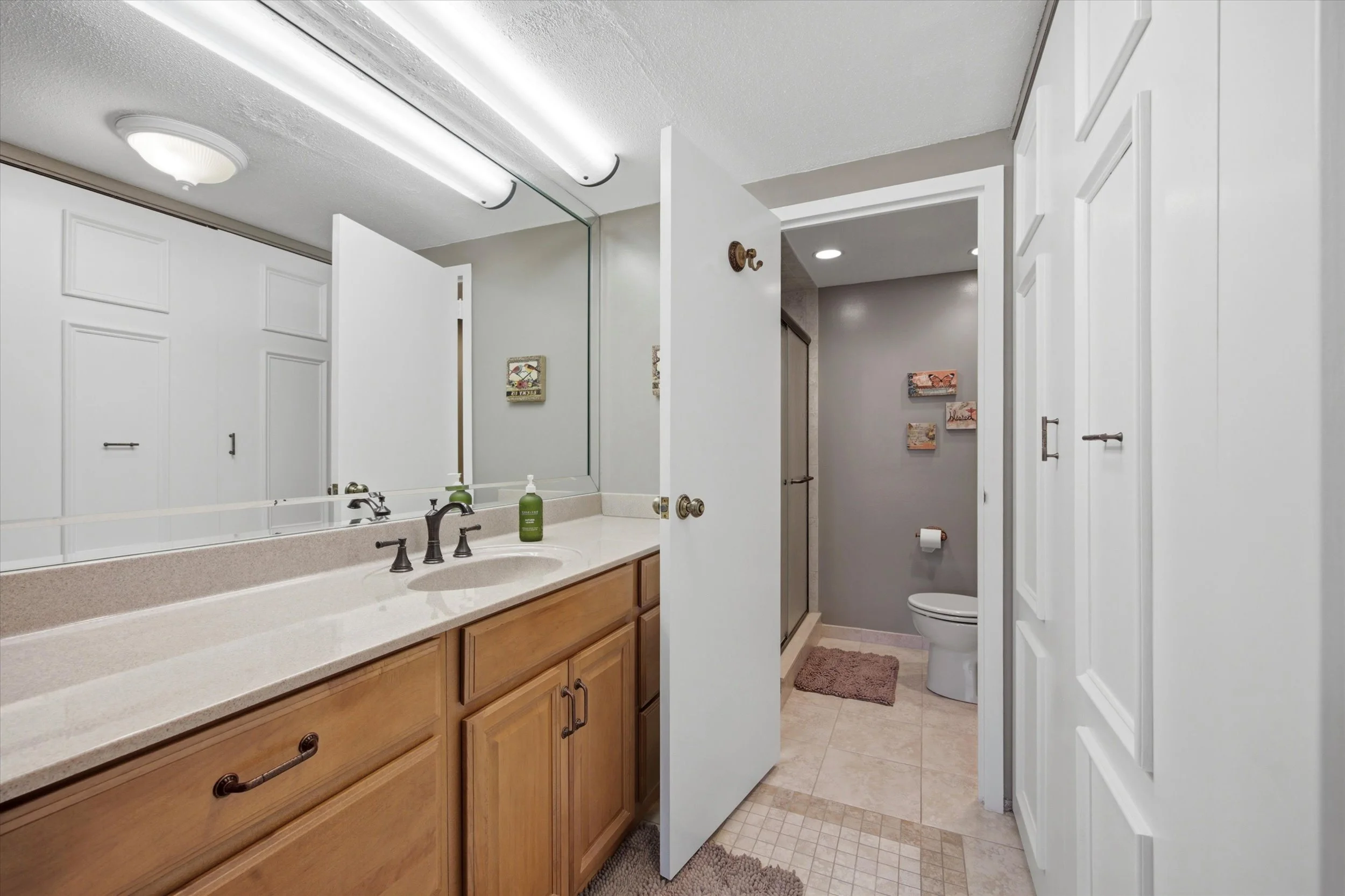 09-100 West Ave_09.jpg