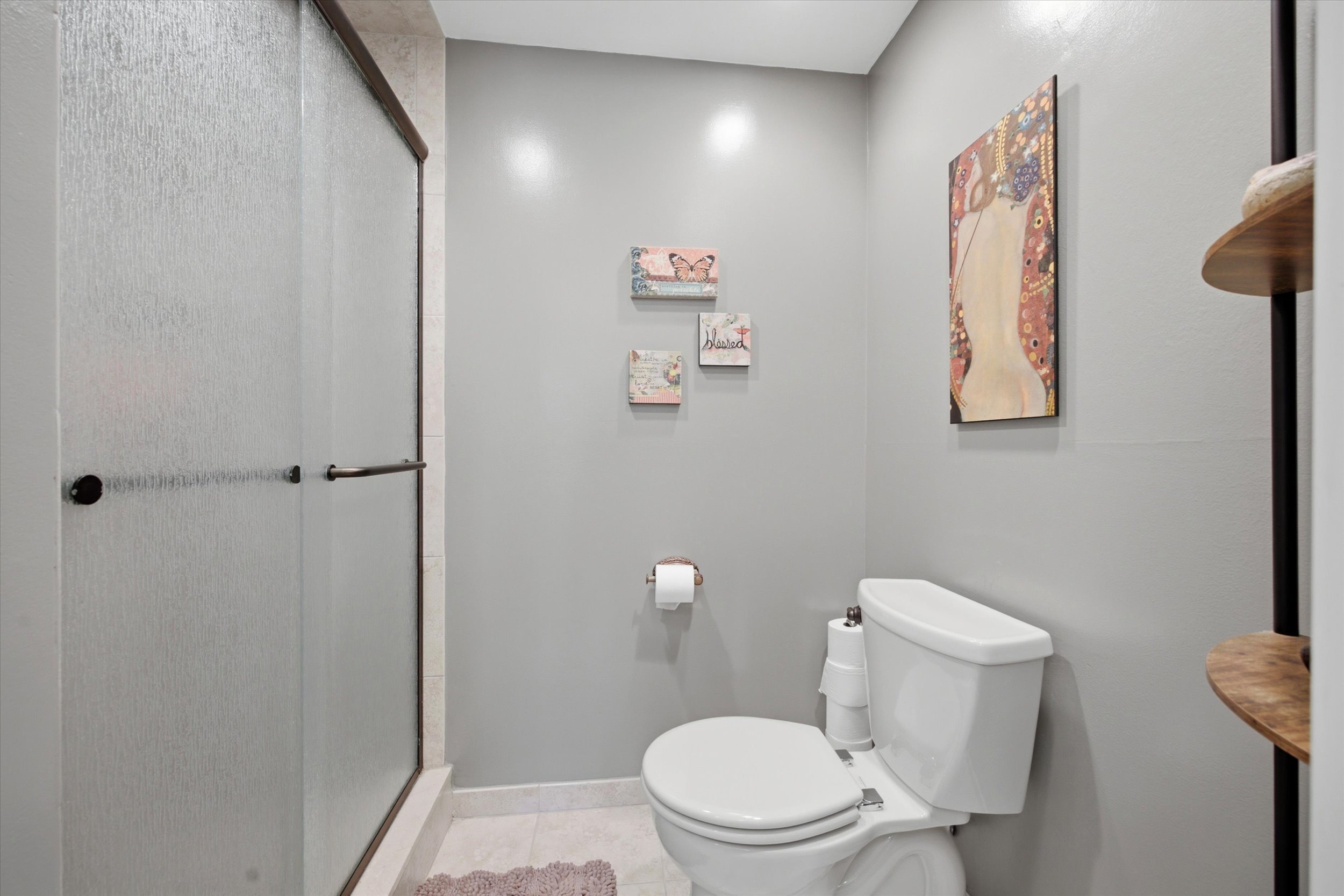 10-100 West Ave_10.jpg