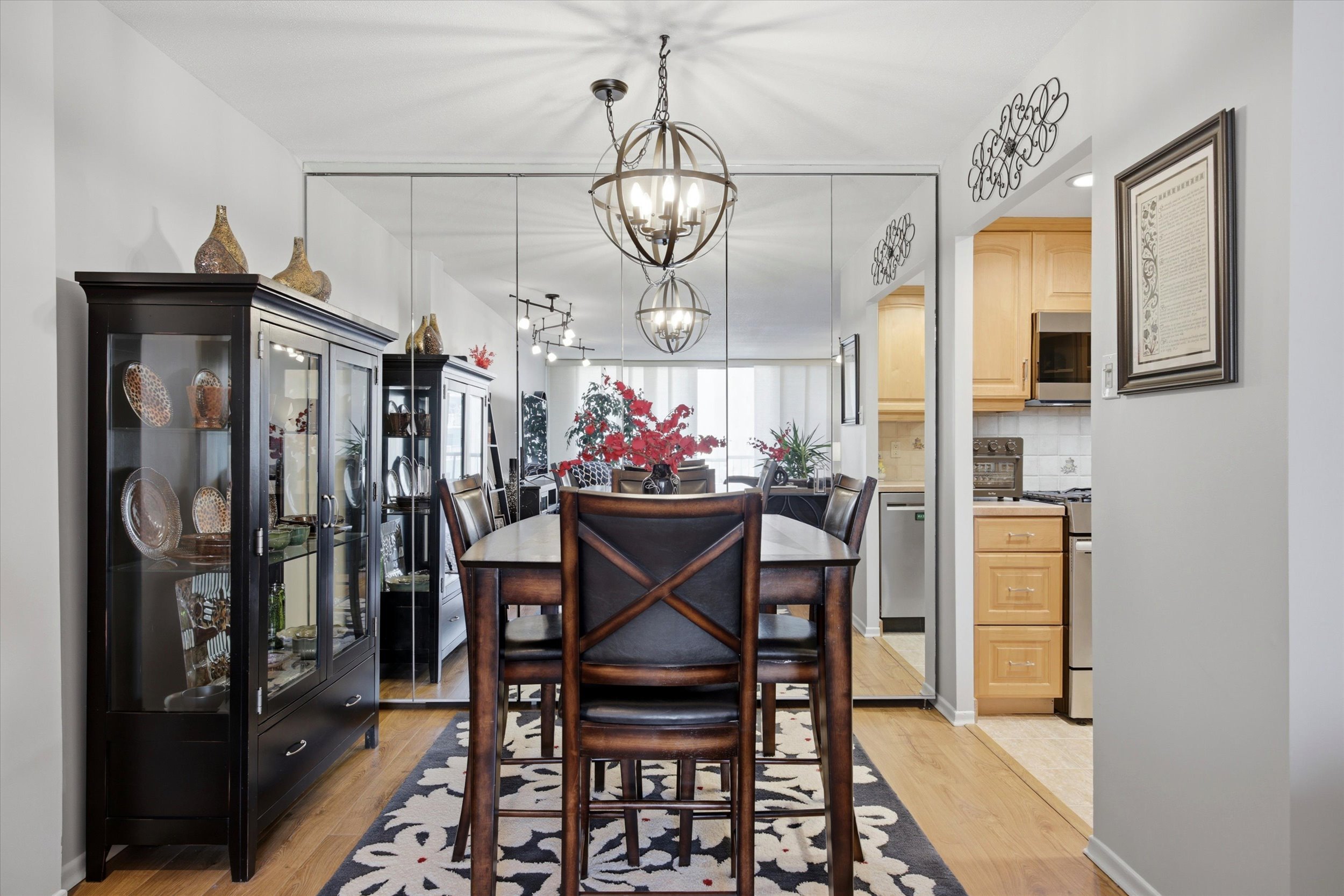 05-100 West Ave_05.jpg