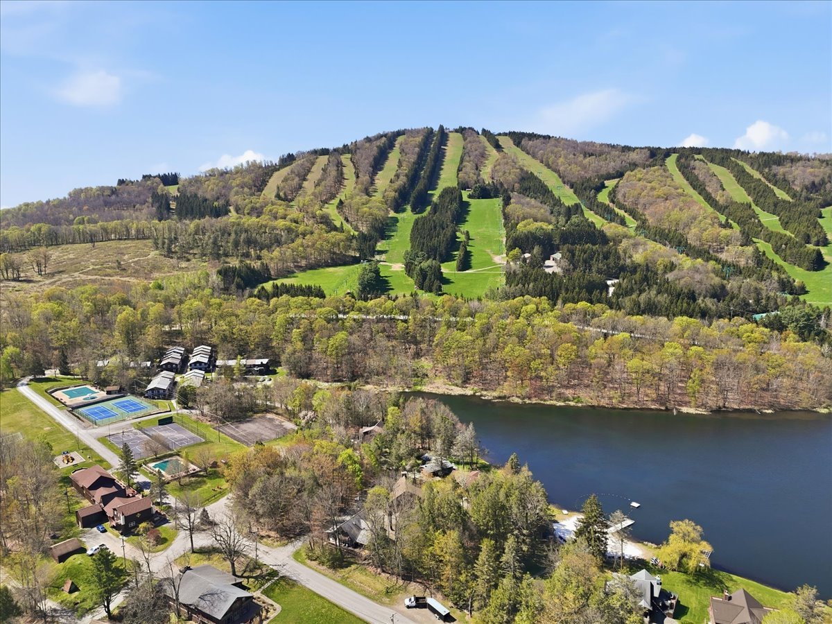 95-034_dji_fly_20260505_104712_0245_1777992616952_photo.jpg