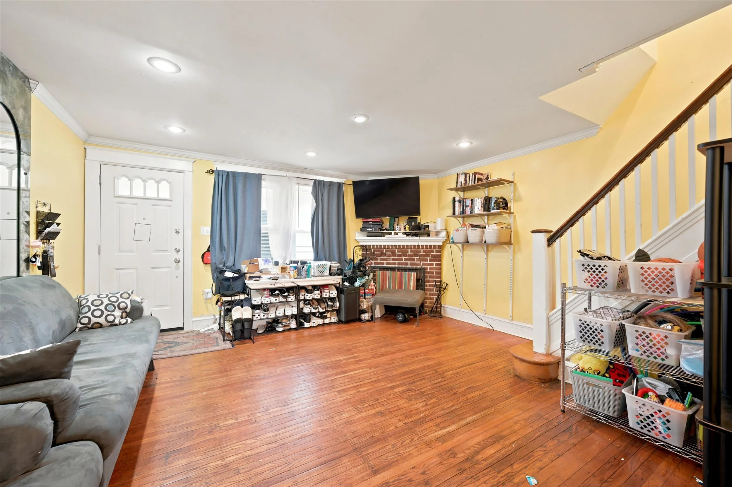 06-863EPriceStreet_06.jpg