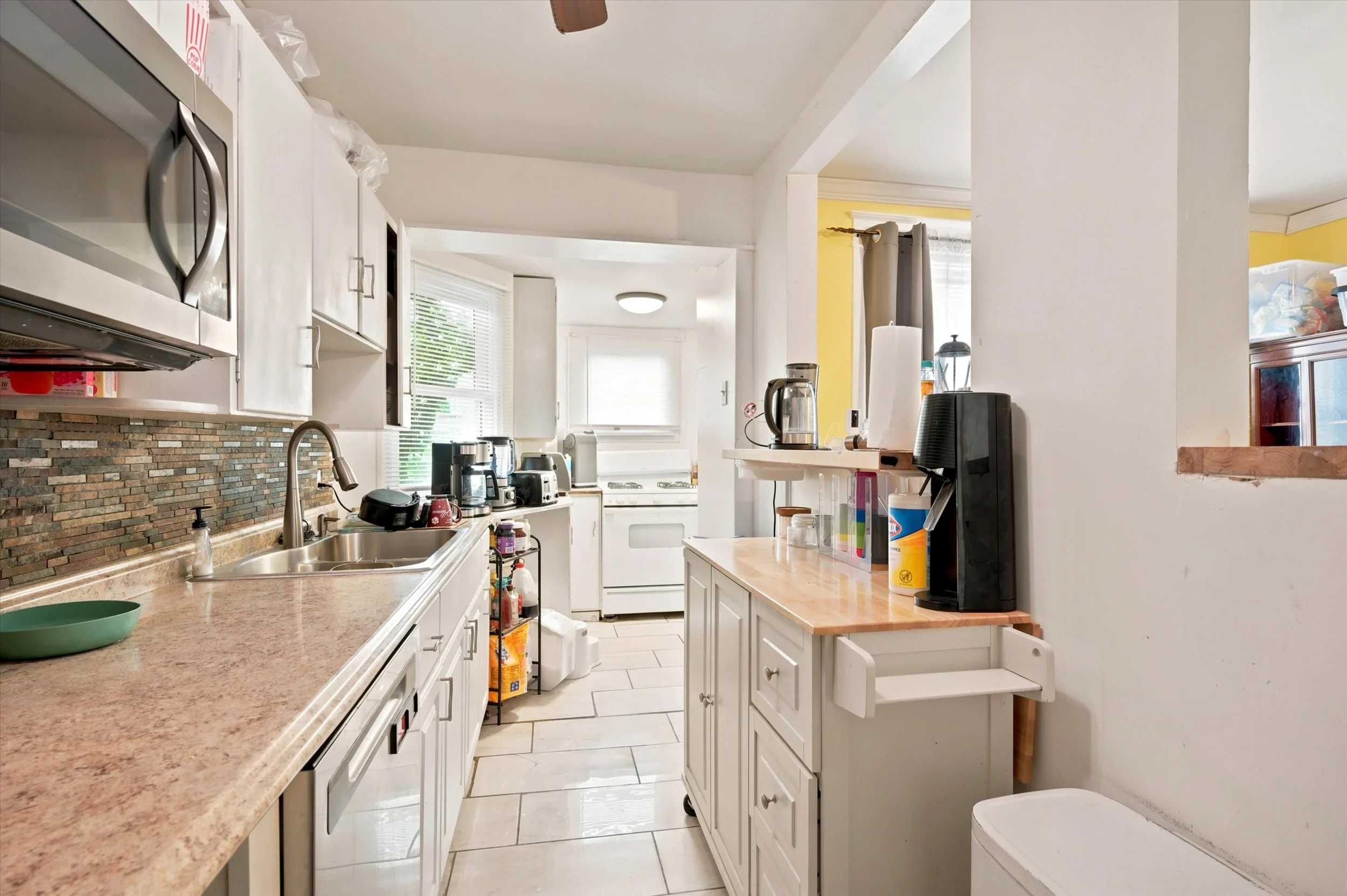 10-863EPriceStreet_10.jpg