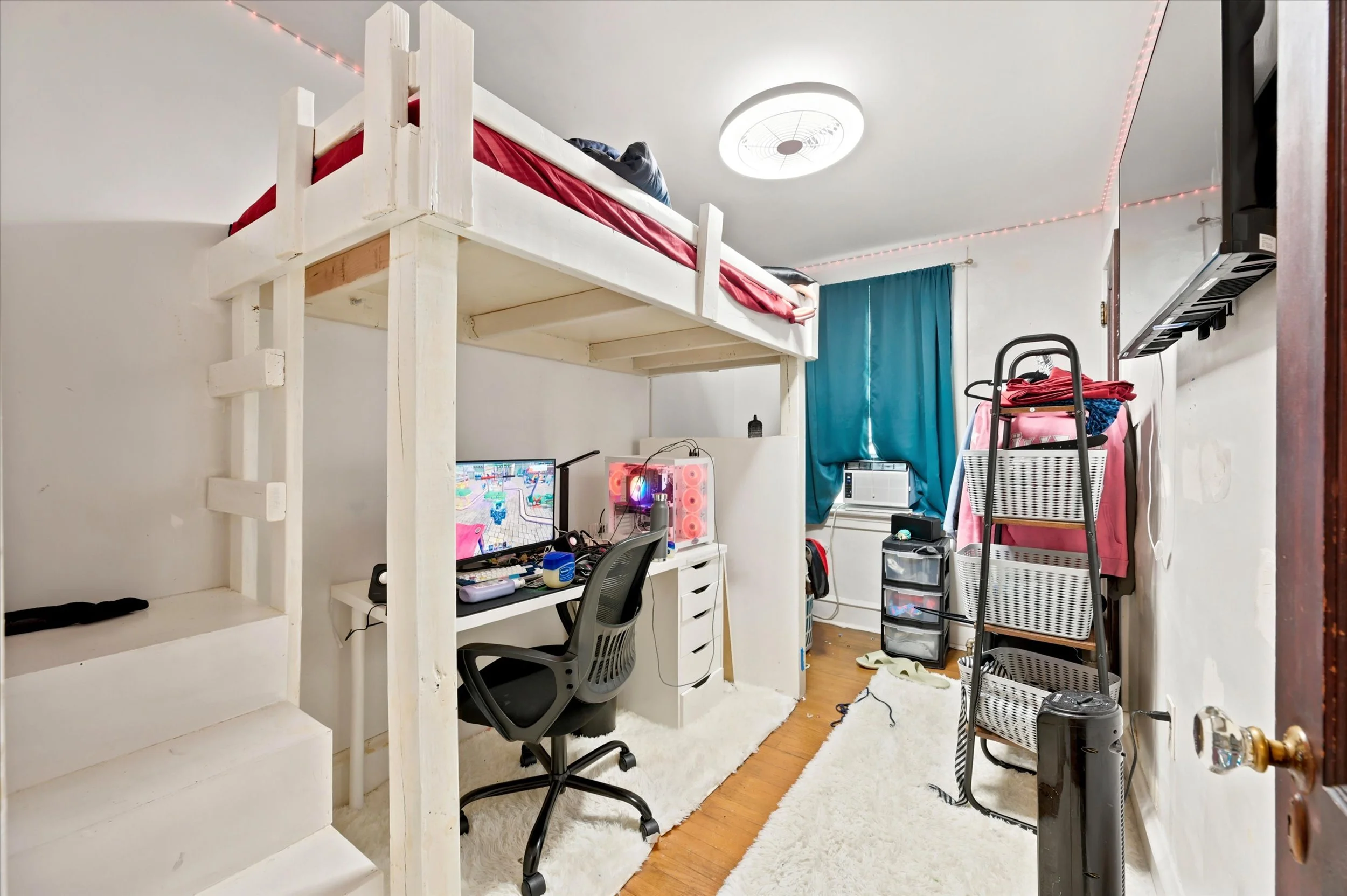 18-863EPriceStreet_18.jpg