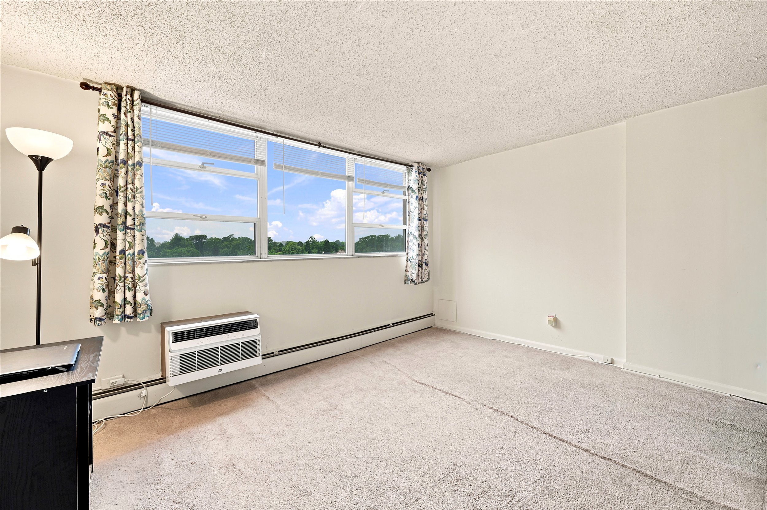 19-1030ELancasterAveUnit 614_19_1.jpg