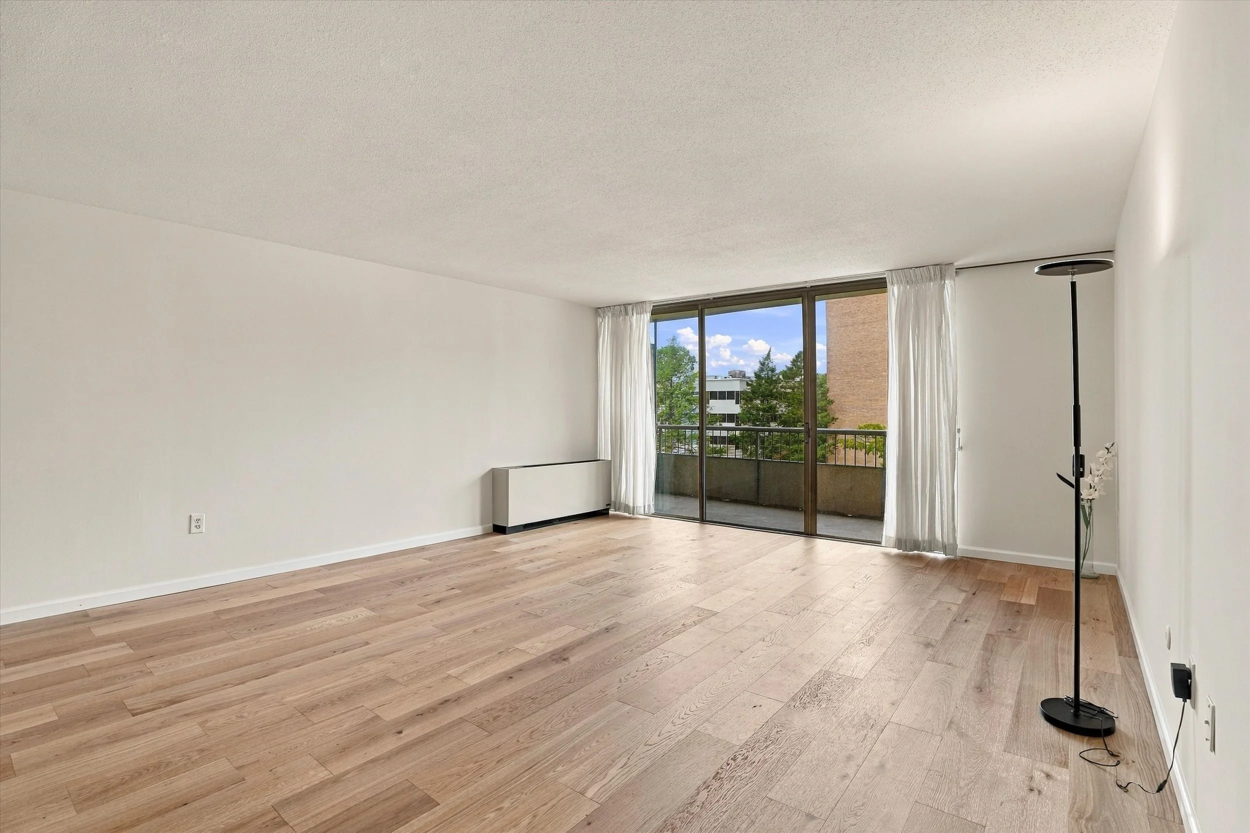 07-100 West Ave_07.jpg