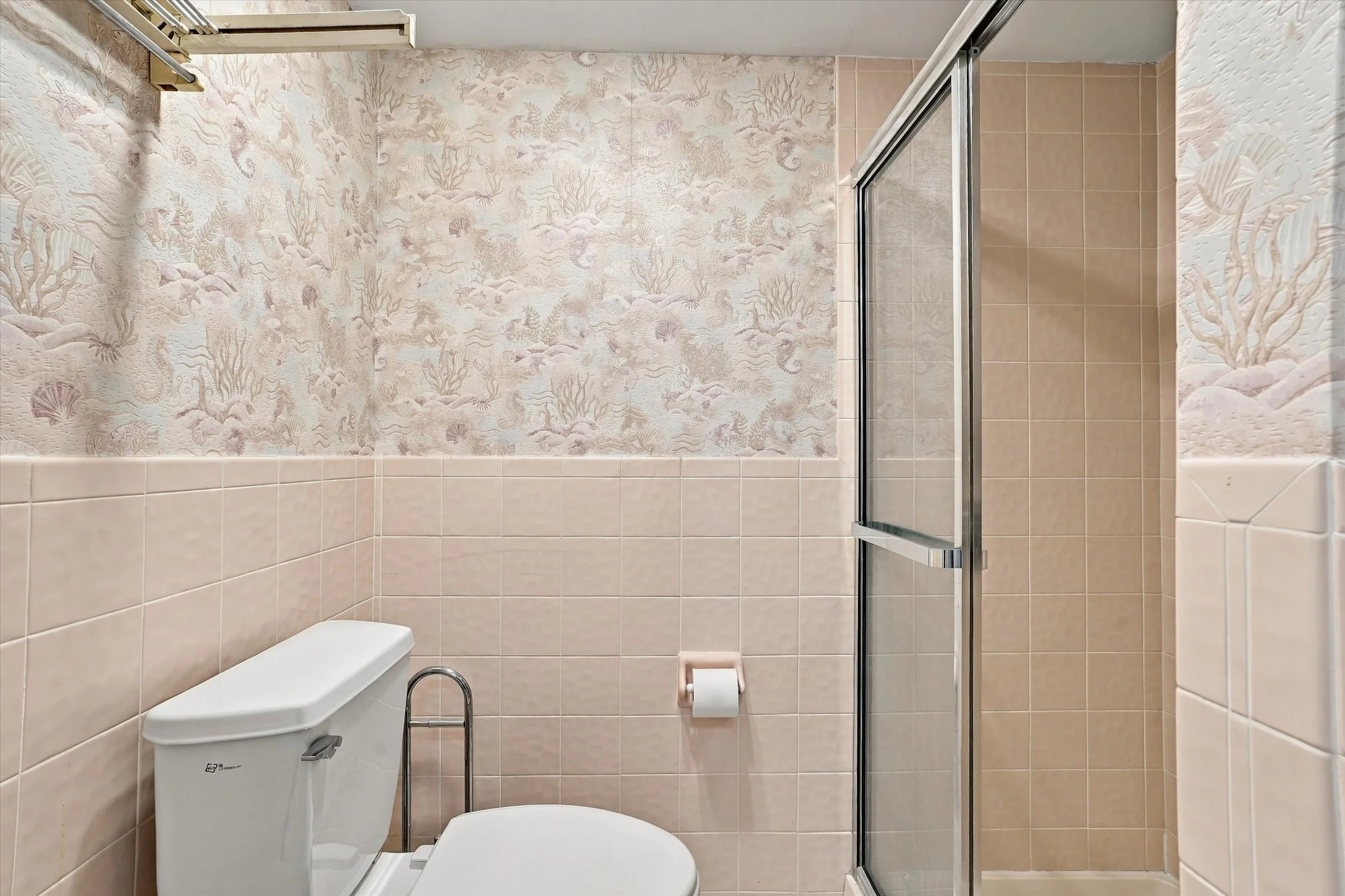 13-100 West Ave_13.jpg