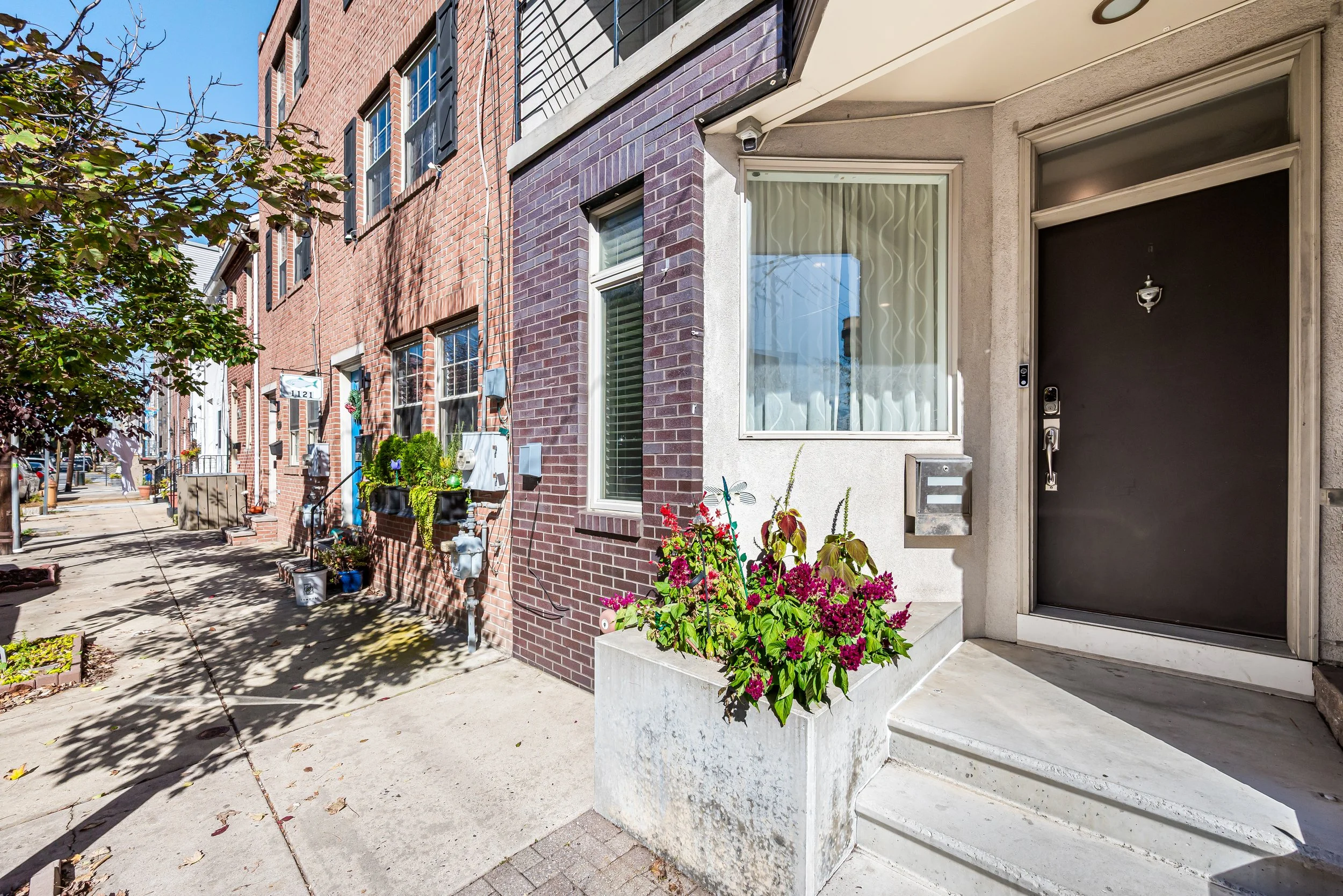 1119 E Berks St - 005.jpg