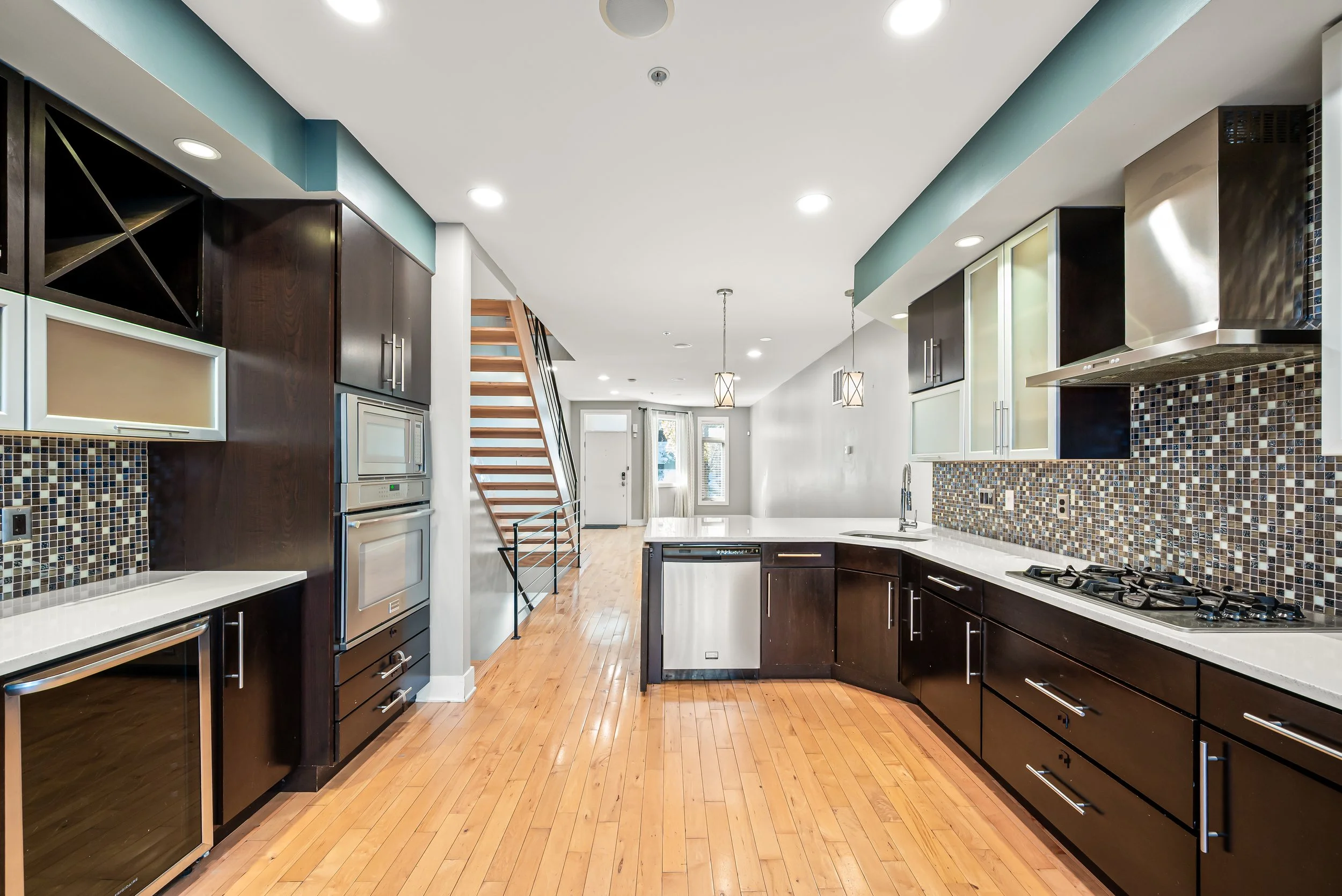 1119 E Berks St - 012.jpg