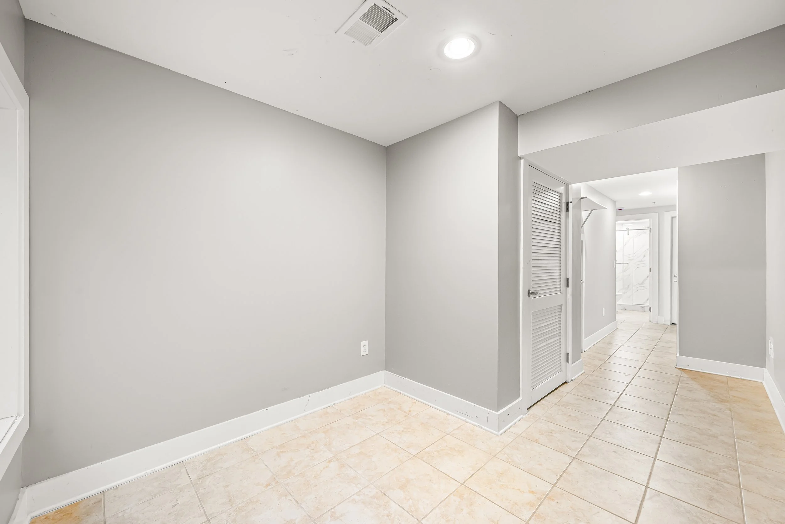 1119 E Berks St - 028.jpg