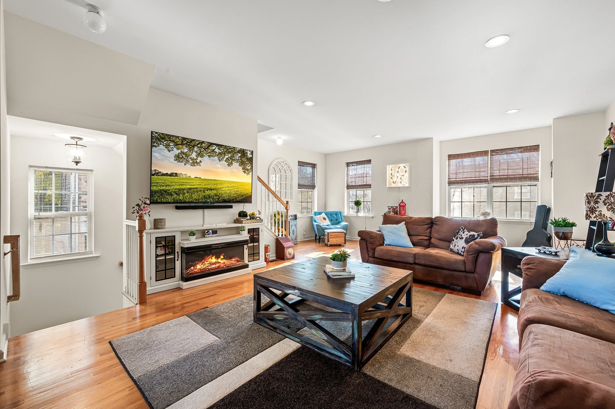 17 Center St - 011_Web-MLS.jpg