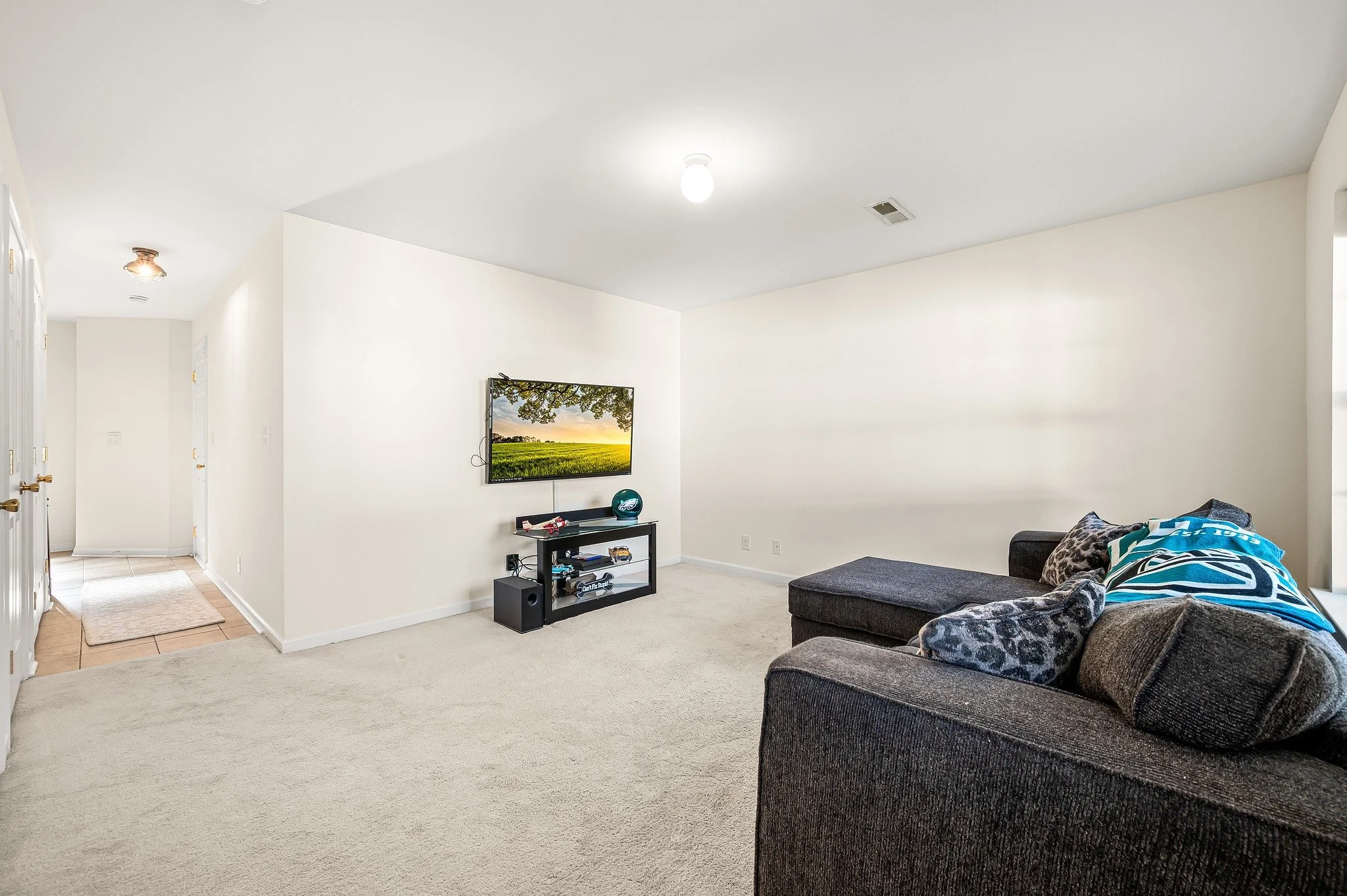 17 Center St - 008_Web-MLS.jpg