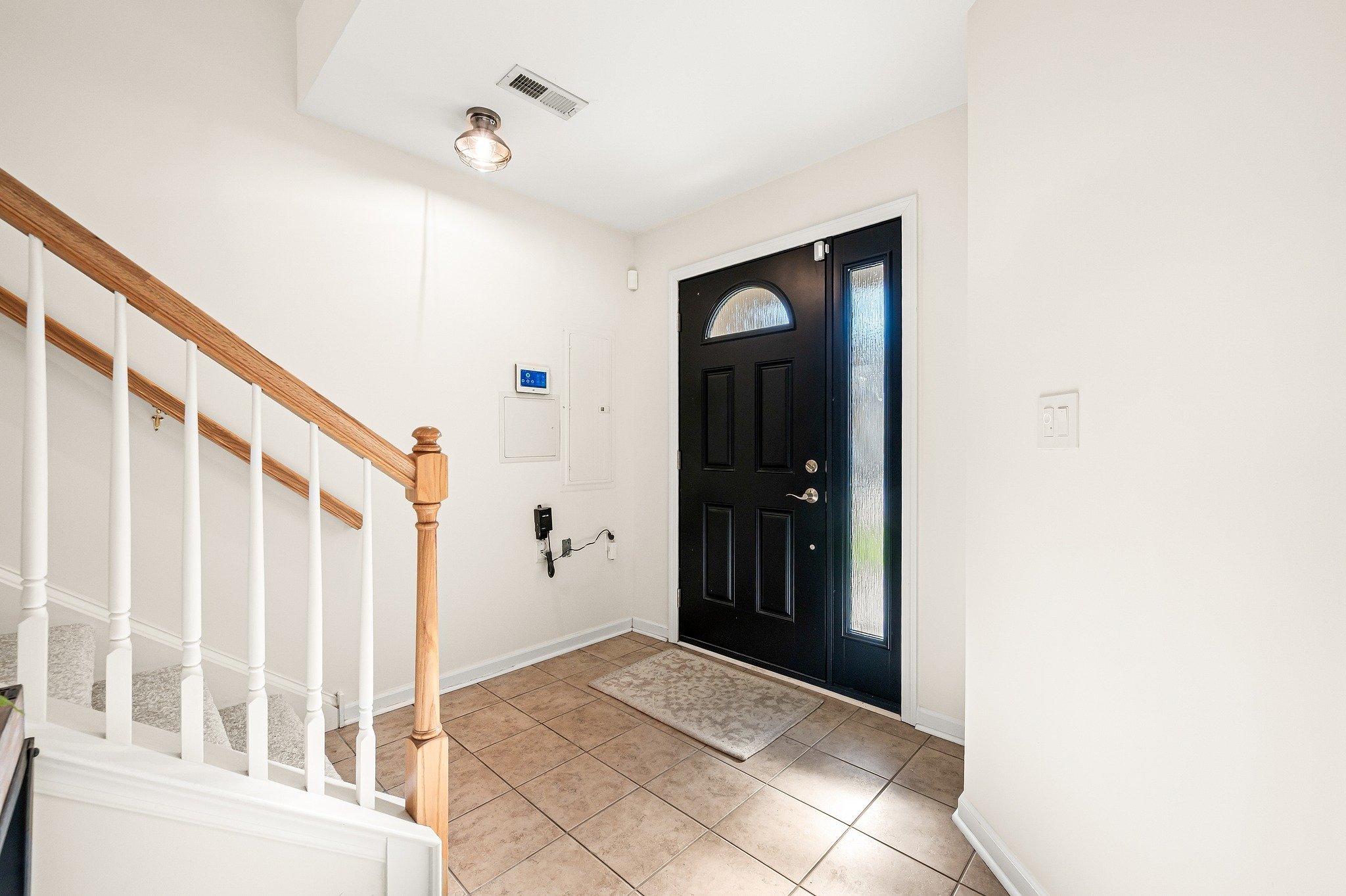 17 Center St - 005_Web-MLS.jpg