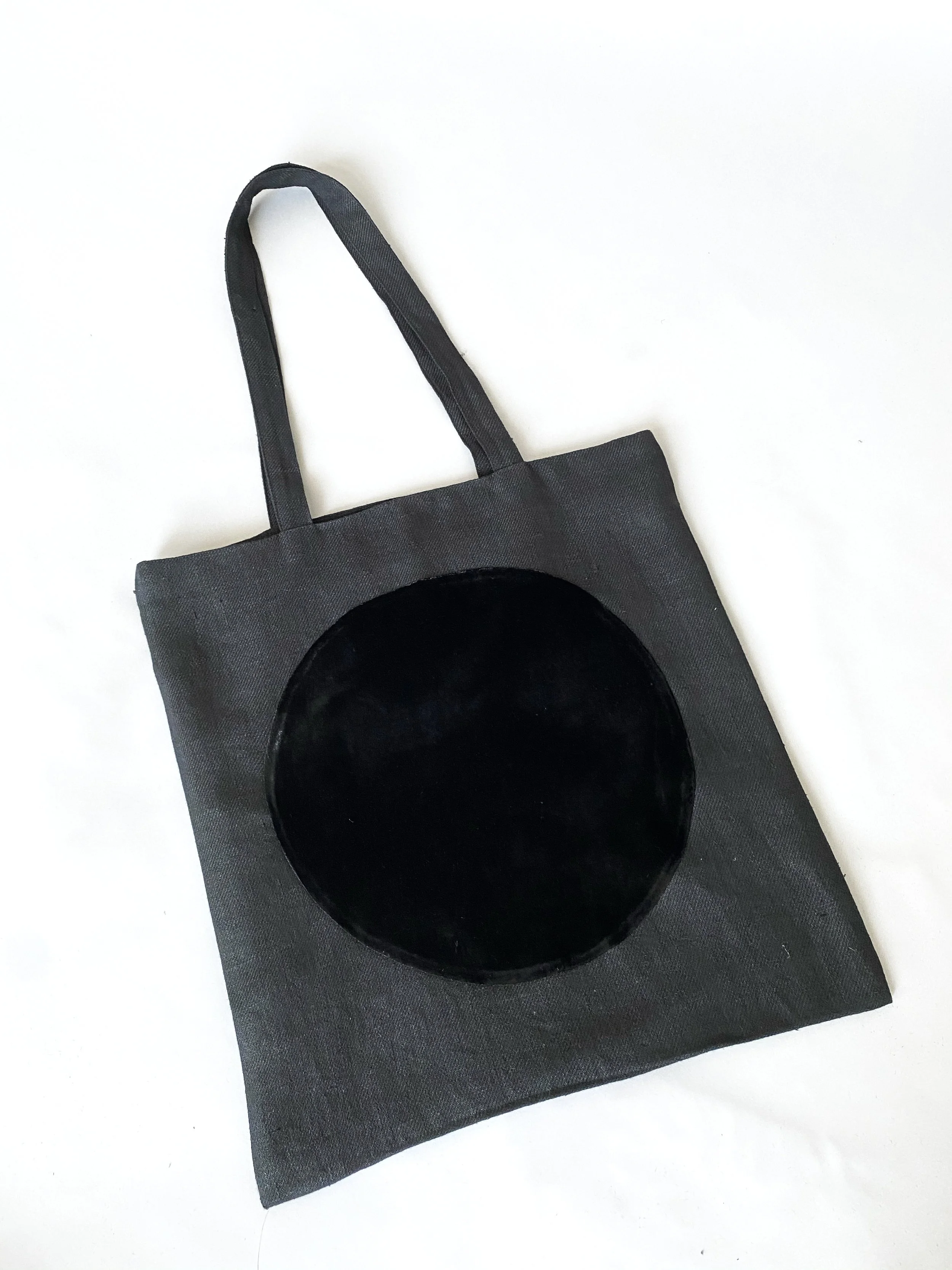 VELVET.BAG.BLACK.7.jpg
