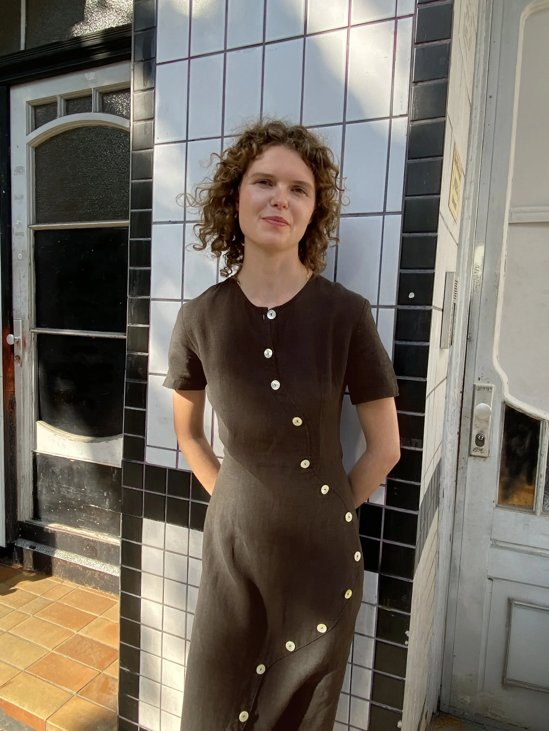 long.wavesbutton.dress.olive4.jpg