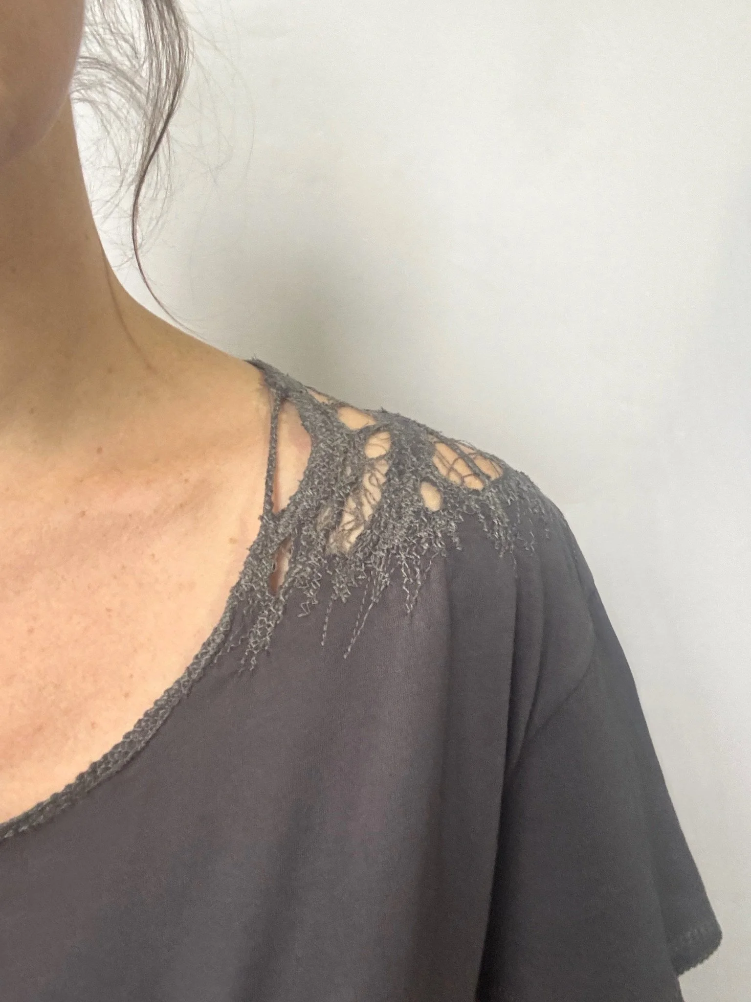 grey.lace.tee.neck.jpg