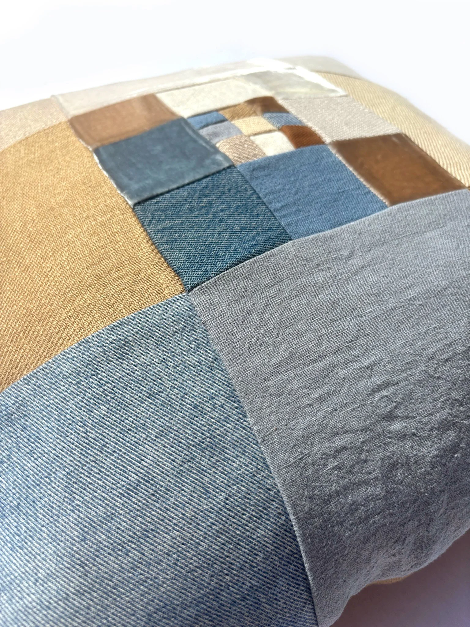 Squares.Pillow.closeup1.jpg