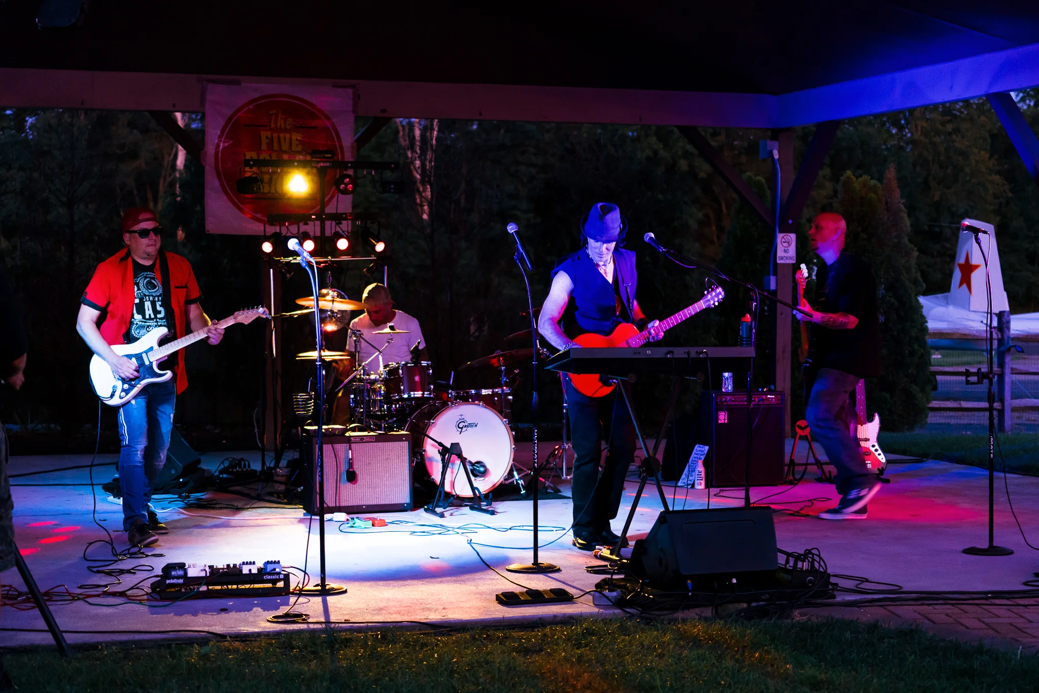 Five Dollar Shakes - Live Band Photography At The Flying W