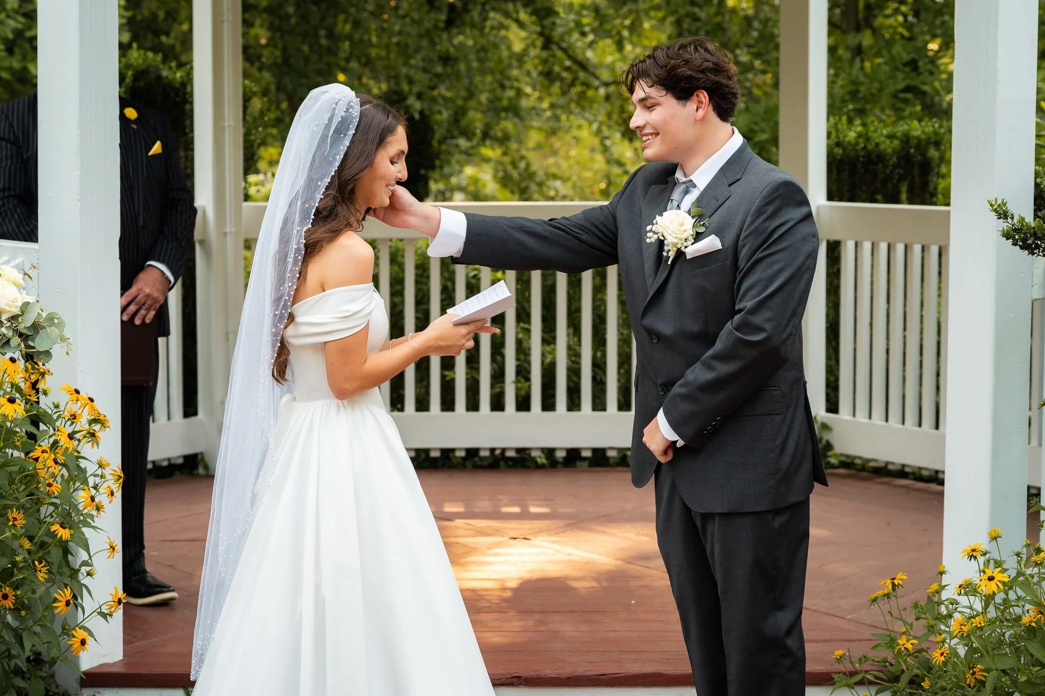 Sayen Gardens Wedding (24).jpg