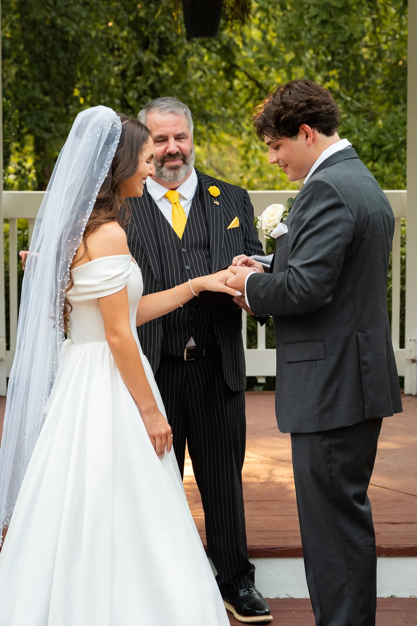 Sayen Gardens Wedding (26).jpg