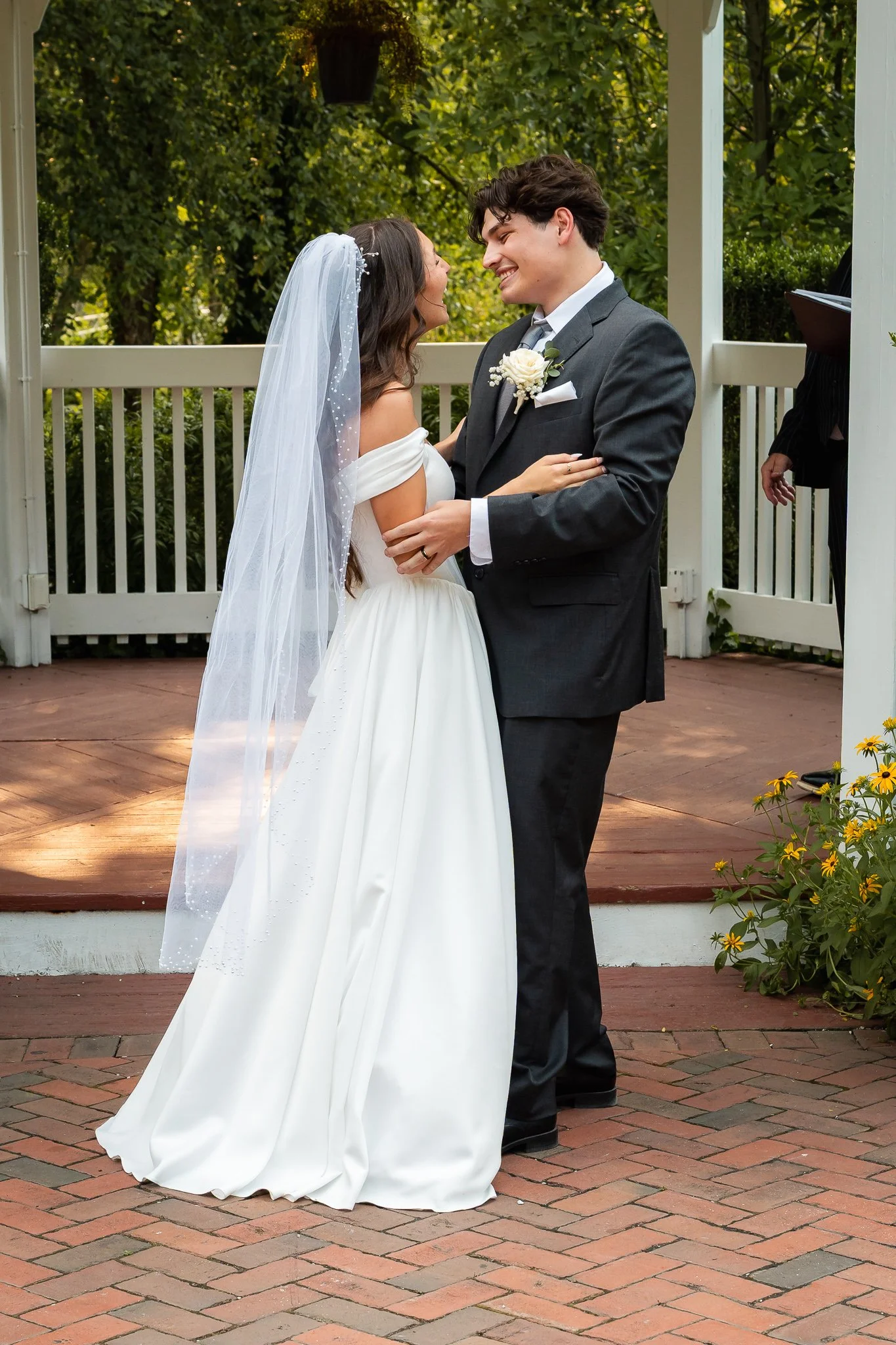 Sayen Gardens Wedding (33).jpg
