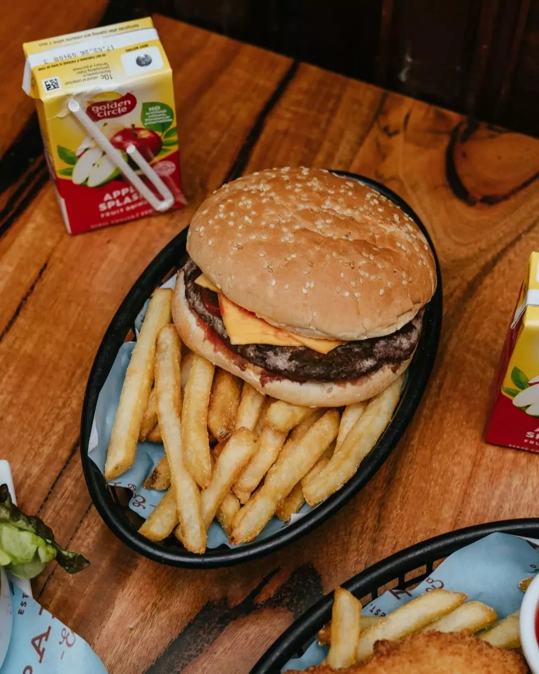 From crowd-fave classics to picky-eater approved plates, our kids&rsquo; menu keeps the whole fam happy!

Join us at Paddy&rsquo;s this week for stress-free dining, book by heading to the link in our bio.