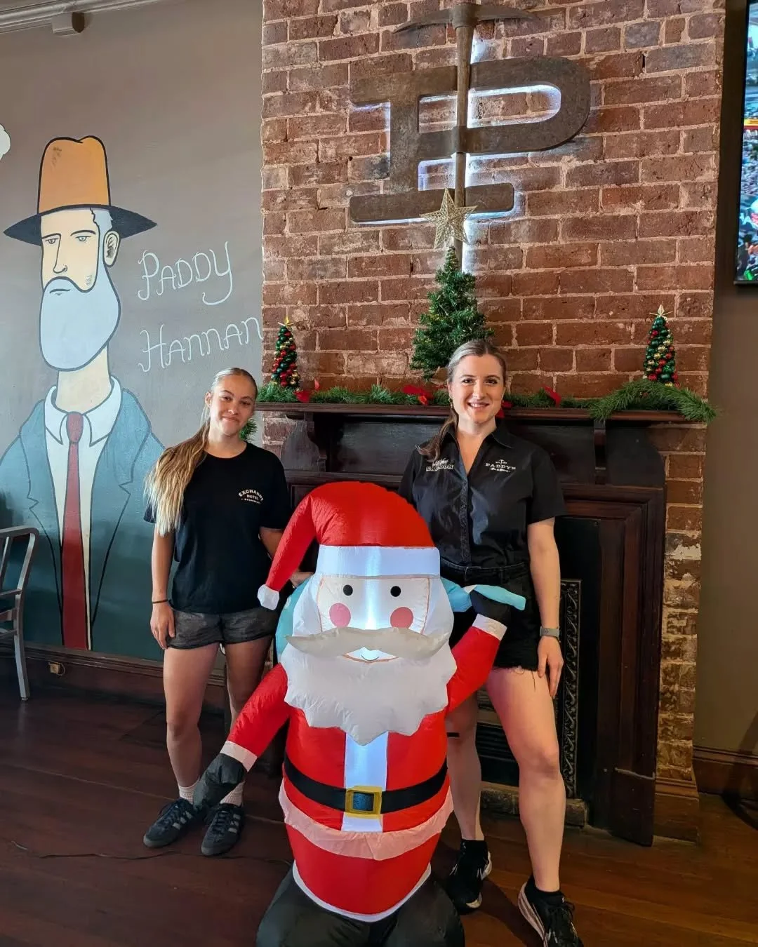 Wishing everyone a very Merry Christmas from the team here at the Exchange 🎄

Wishing everyone in Kal a day filled with good food and even better company. Thanks for celebrating the year with us!