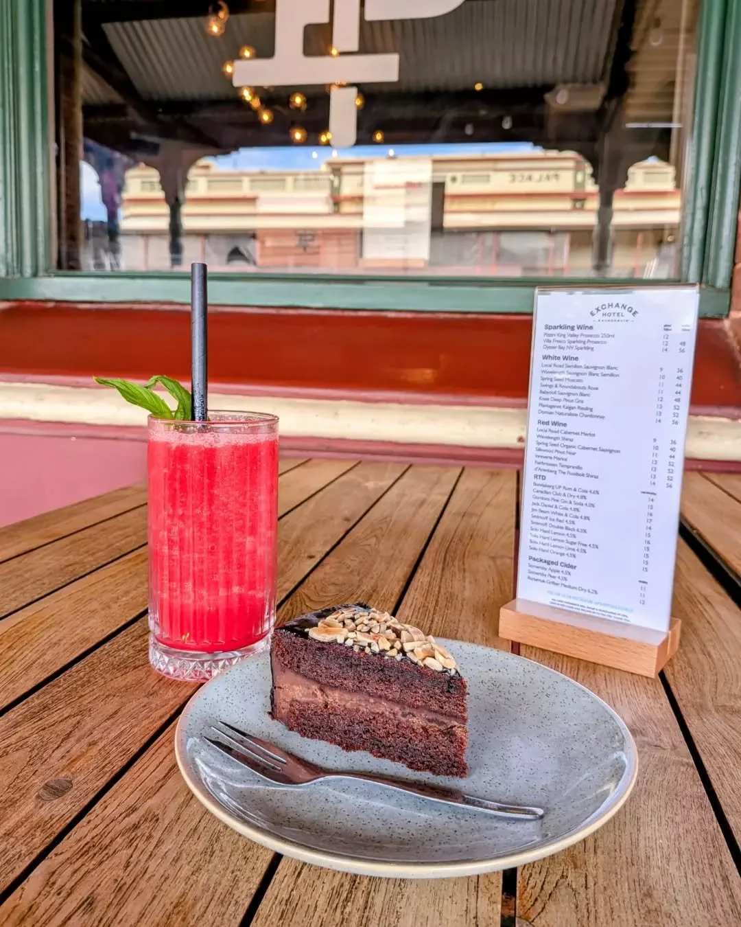 Our Cocktail of the Month, Strawberry Daiquiris, are down to $18 on Valentine&rsquo;s Day 🍓

Add something sweet with our cakes, just $5 for the day!

Cocktails, cake and an easy Valentine&rsquo;s win ❤️