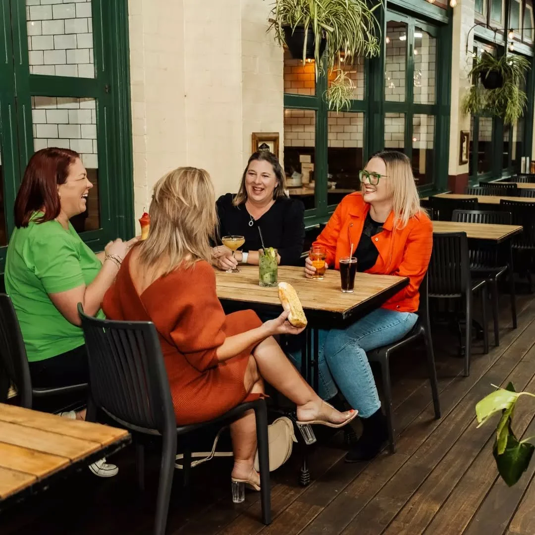 Long dinners, cold drinks and your favourite people around the table, that&rsquo;s what the Paddy&rsquo;s alfresco is made for 🍷

For bookings head to the link in our bio.