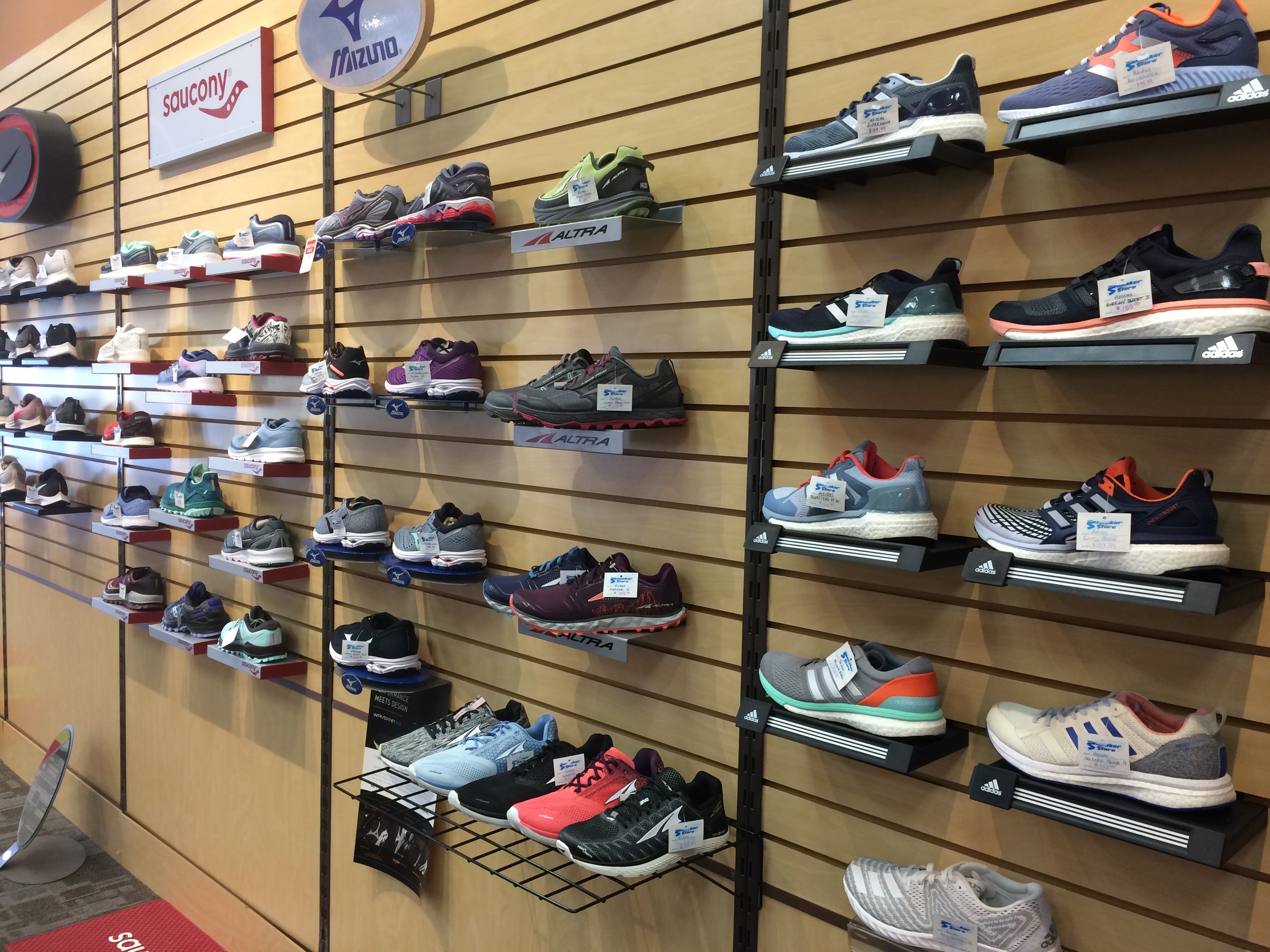 saucony outlet store new york