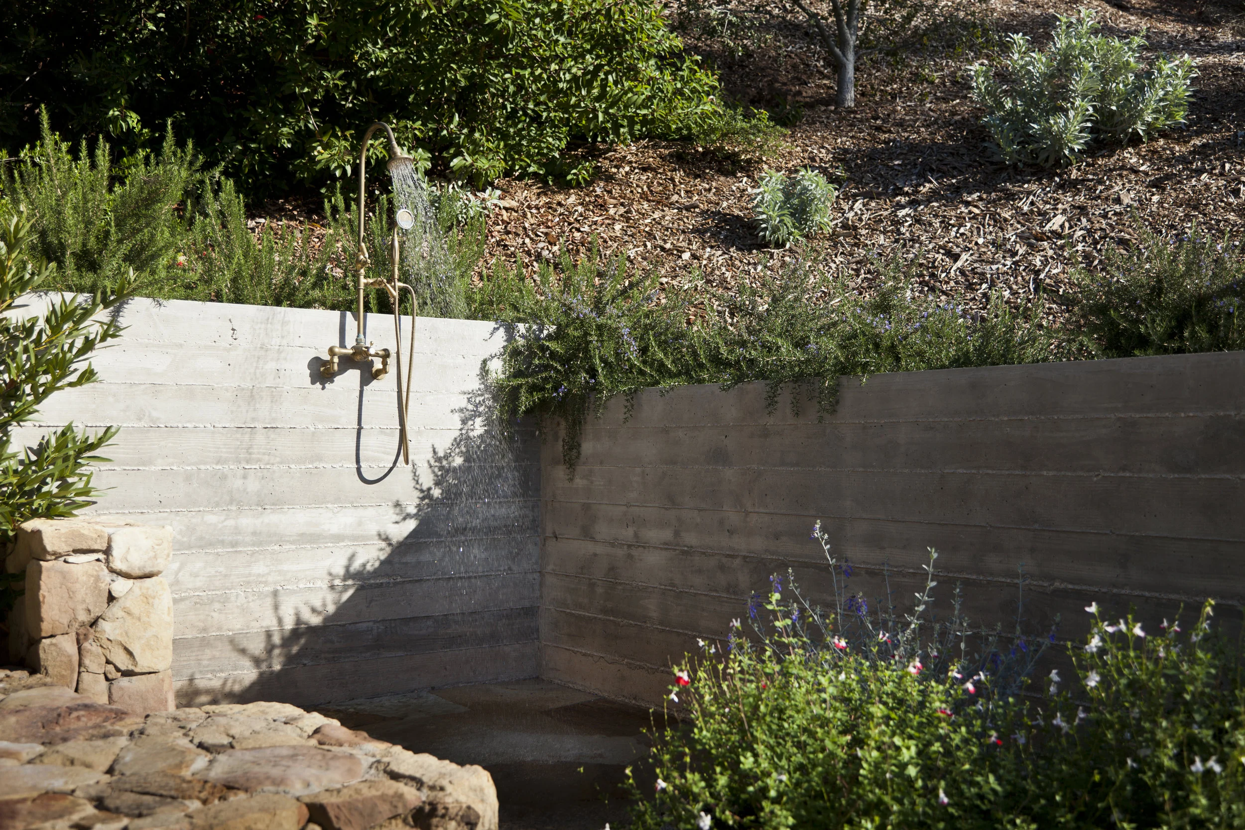 Outdoor Shower.jpg