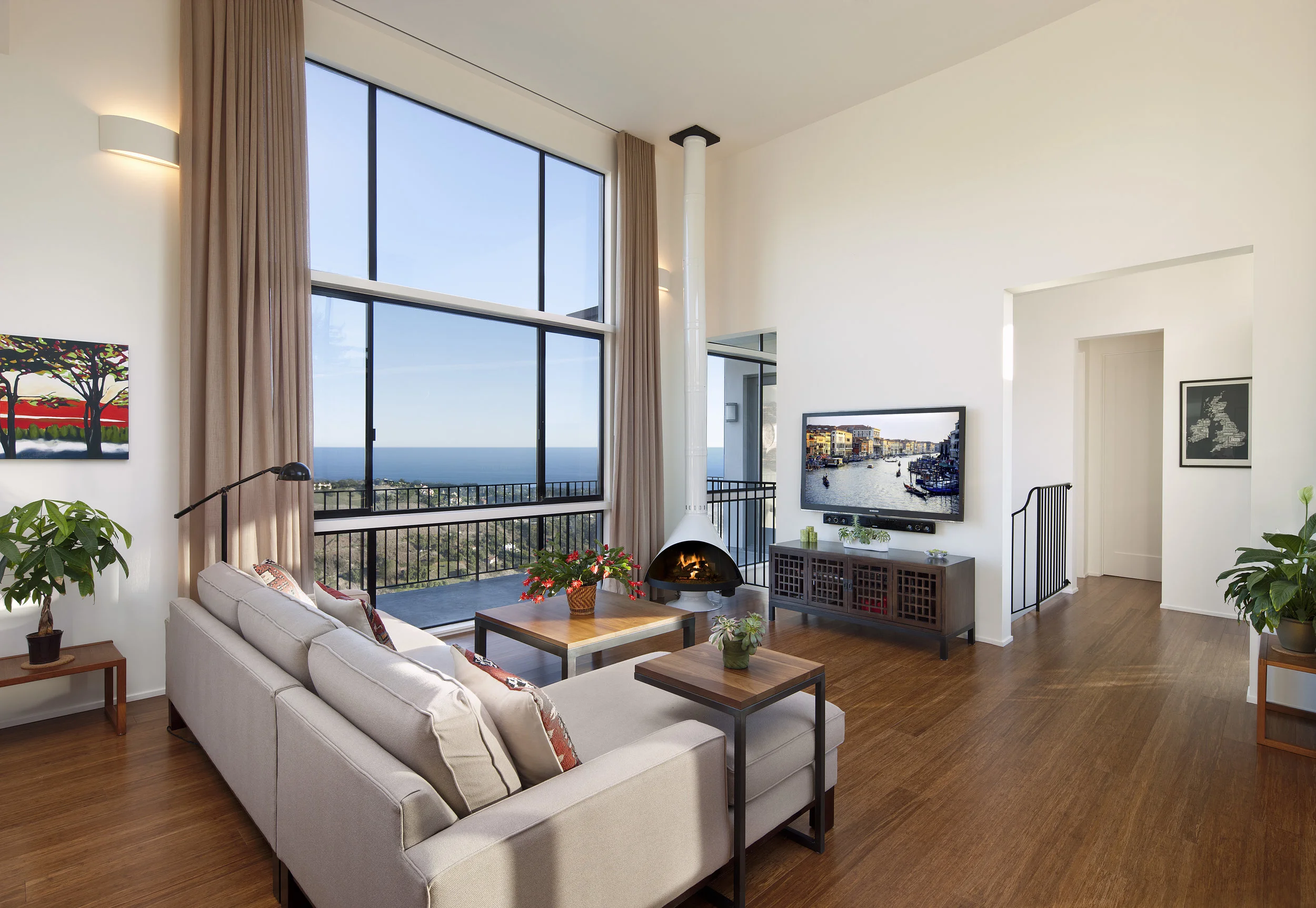 Living Room.jpg