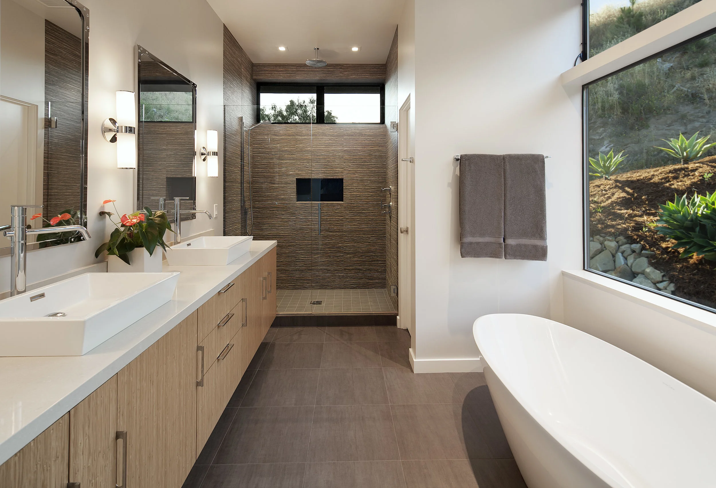Master Bathroom.jpg