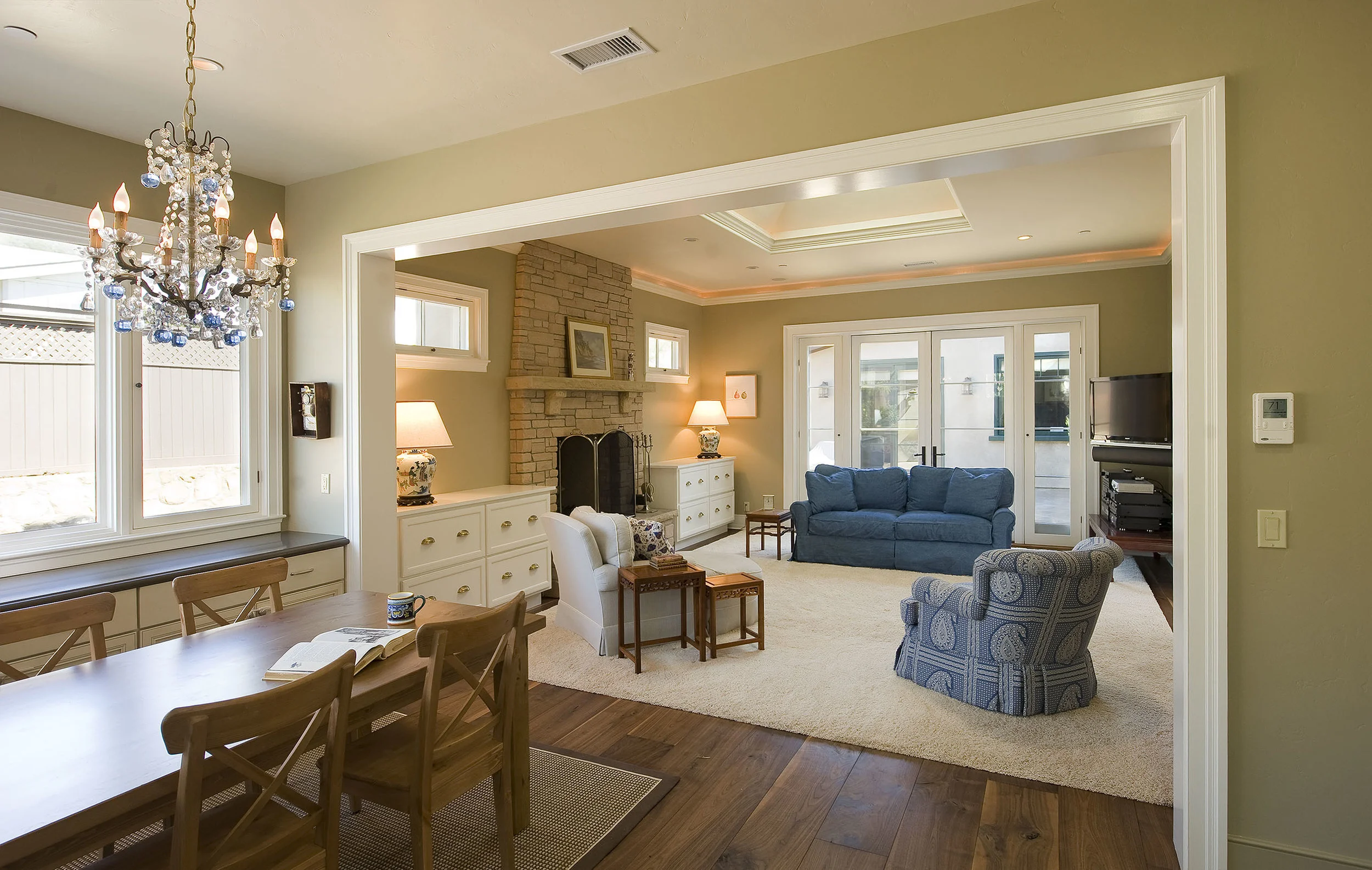 Living Room.jpg