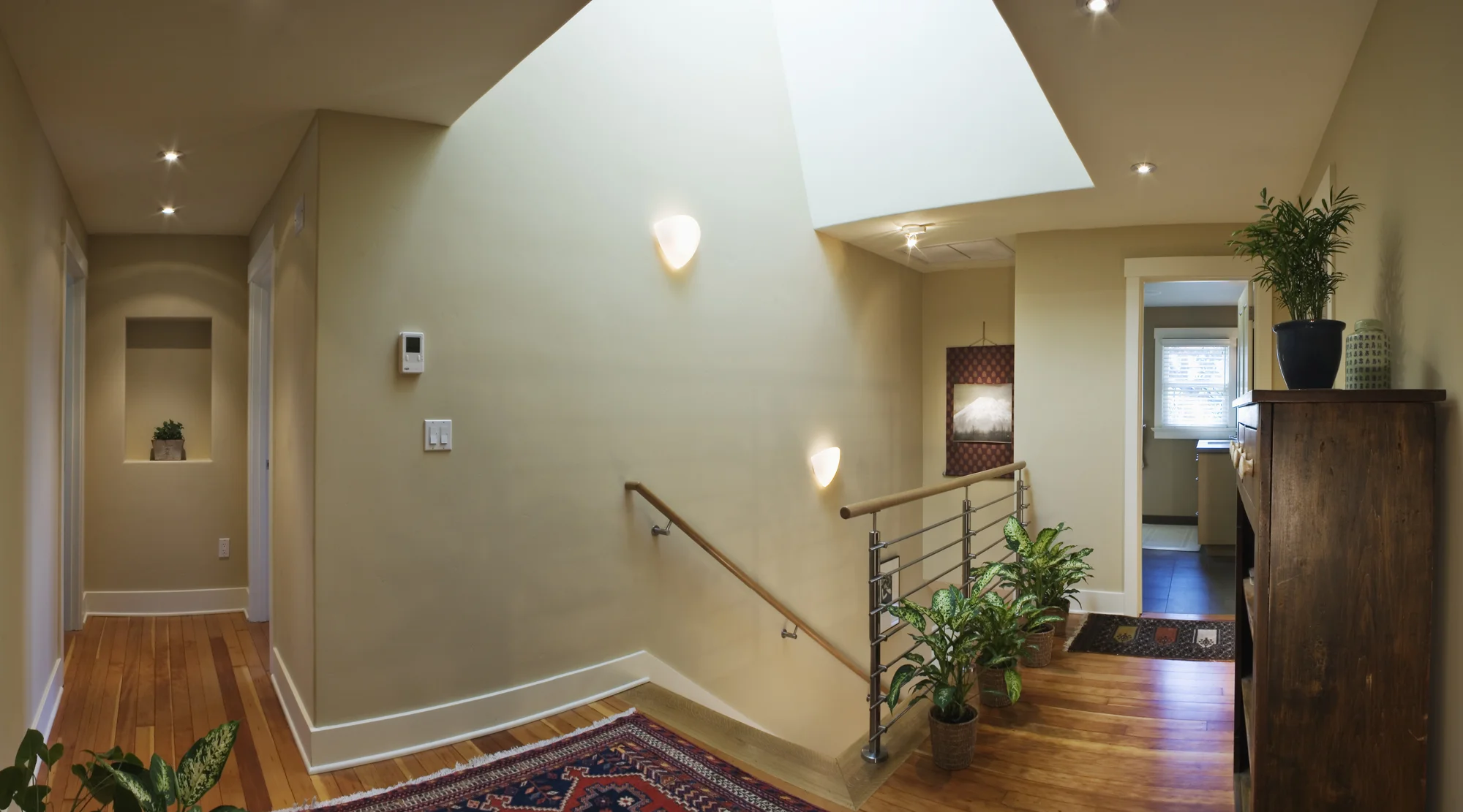 Hallway.jpg