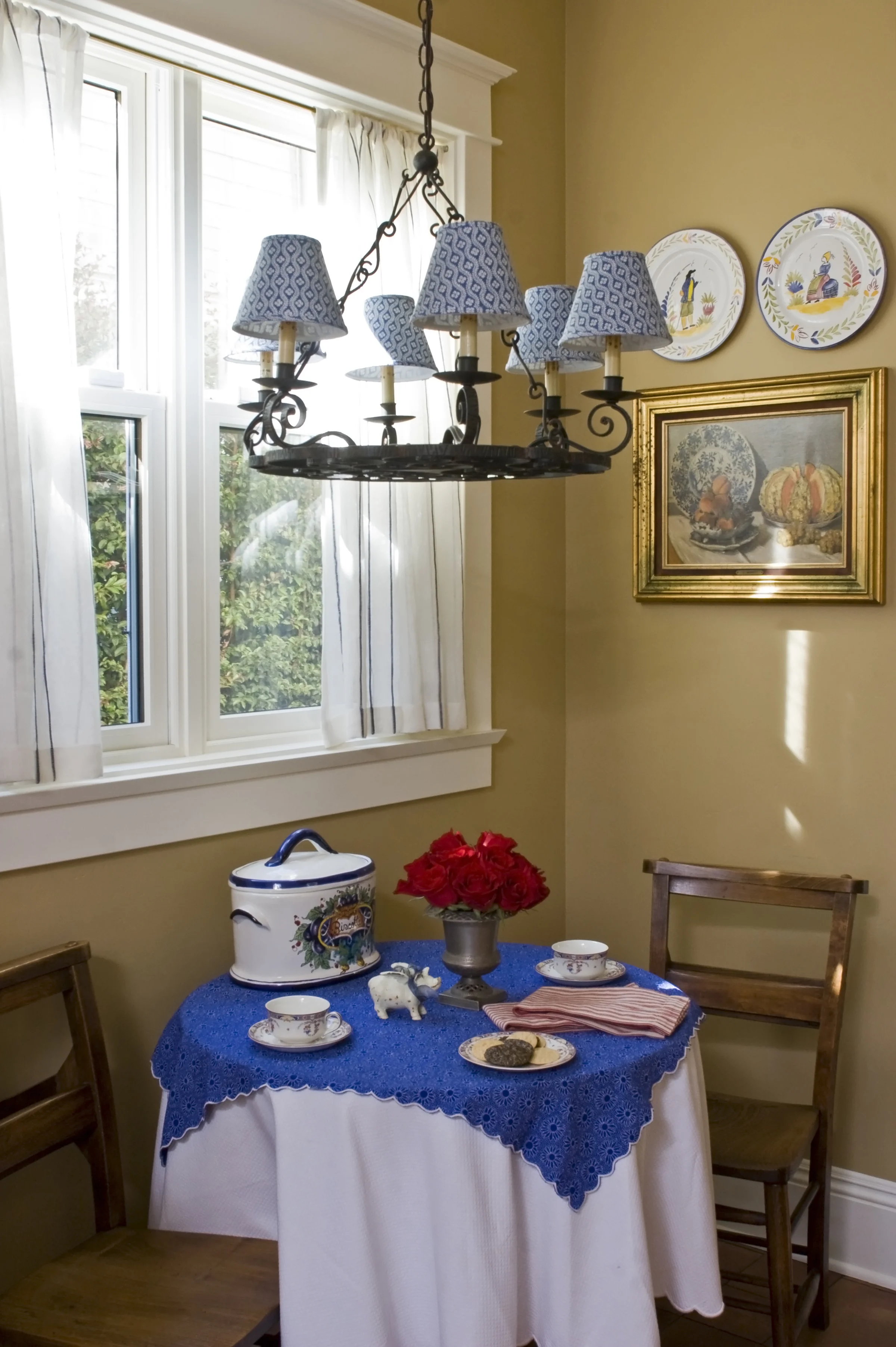 Breakfast Nook.jpg