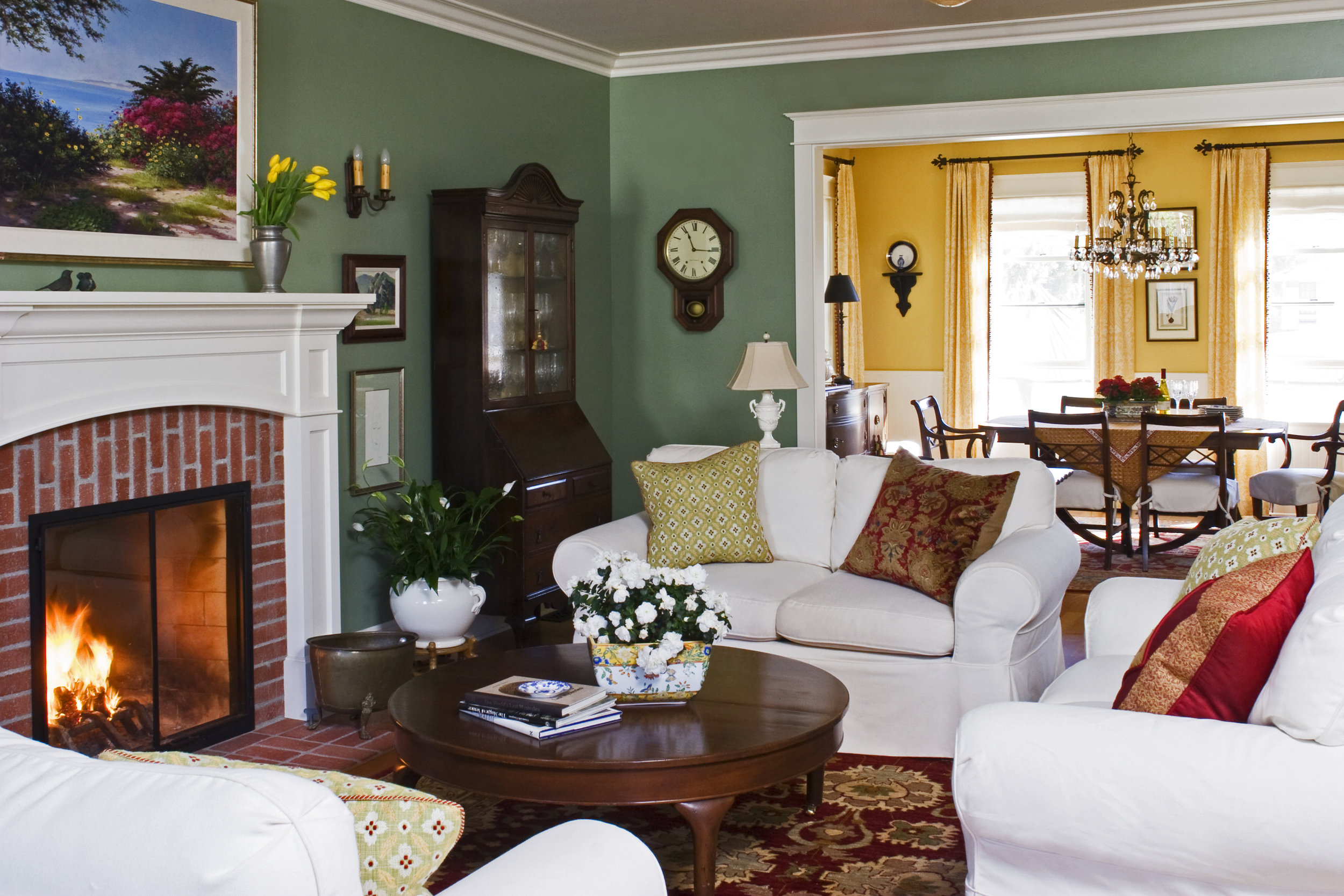 Living Room.jpg