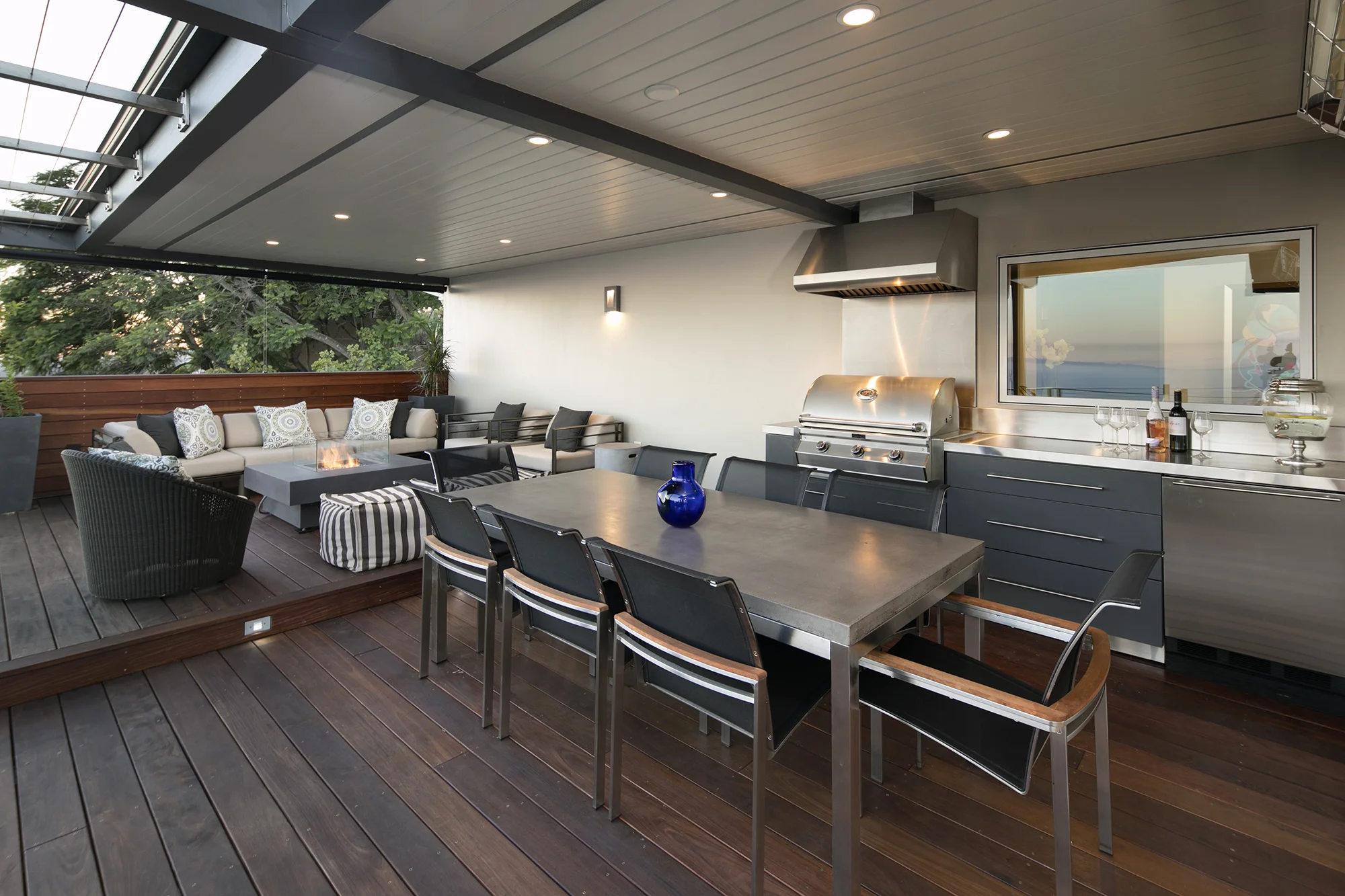 Outdoor Kitchen_web.jpg