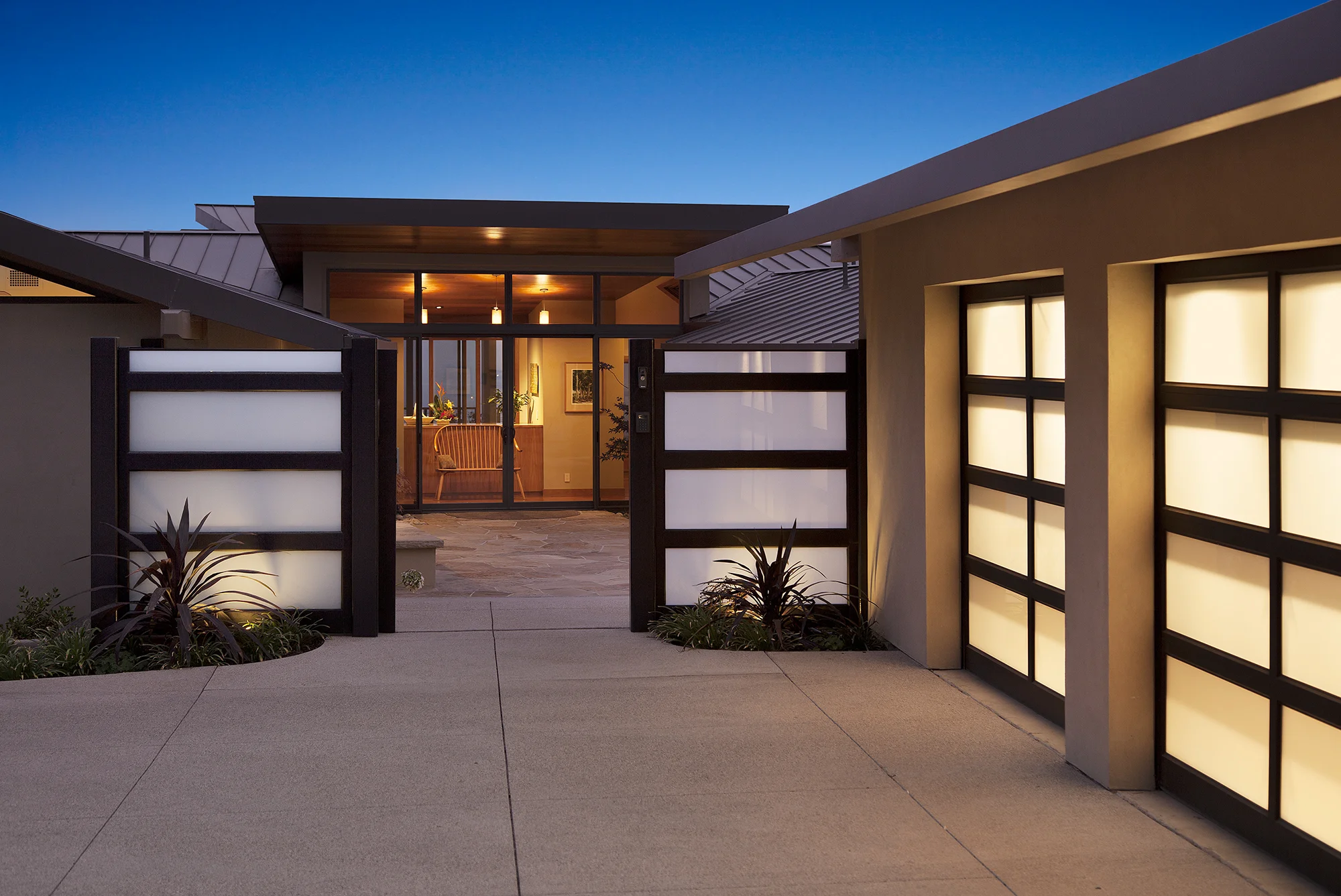 Entry Gate_web.jpg