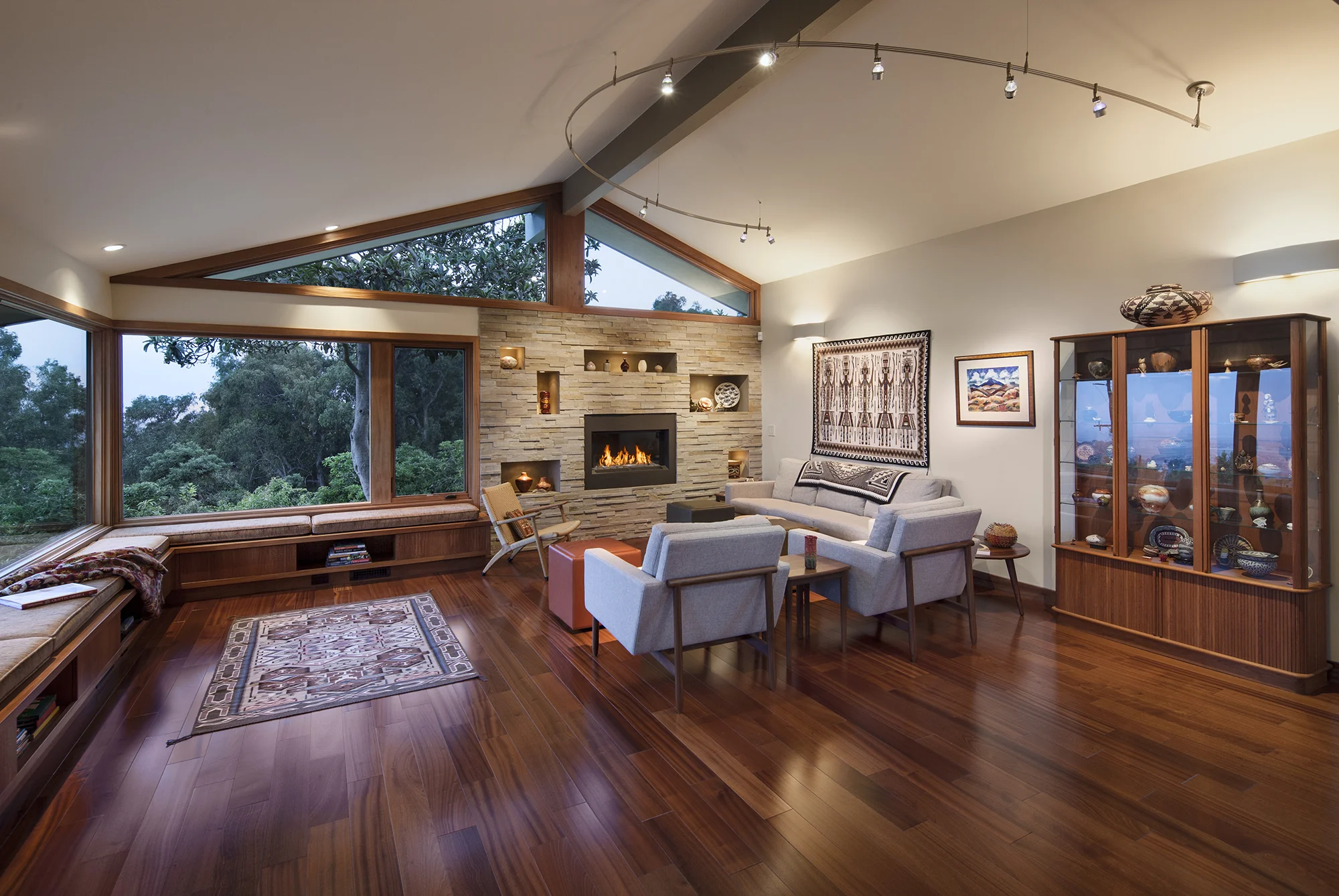 Living Room_web.jpg