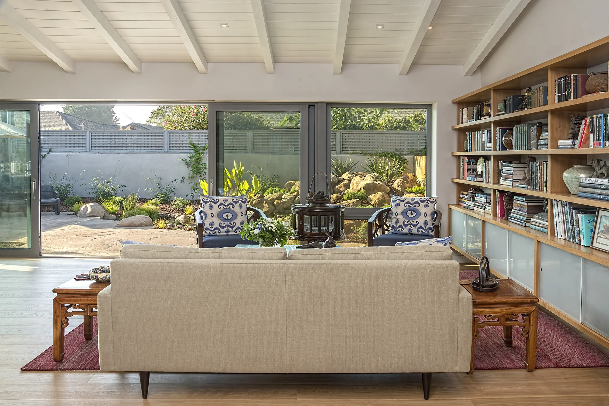 Living Room 3_web.jpg