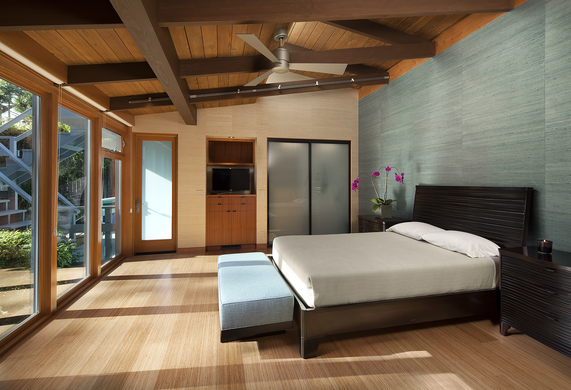 Guest Bedroom_web.jpg